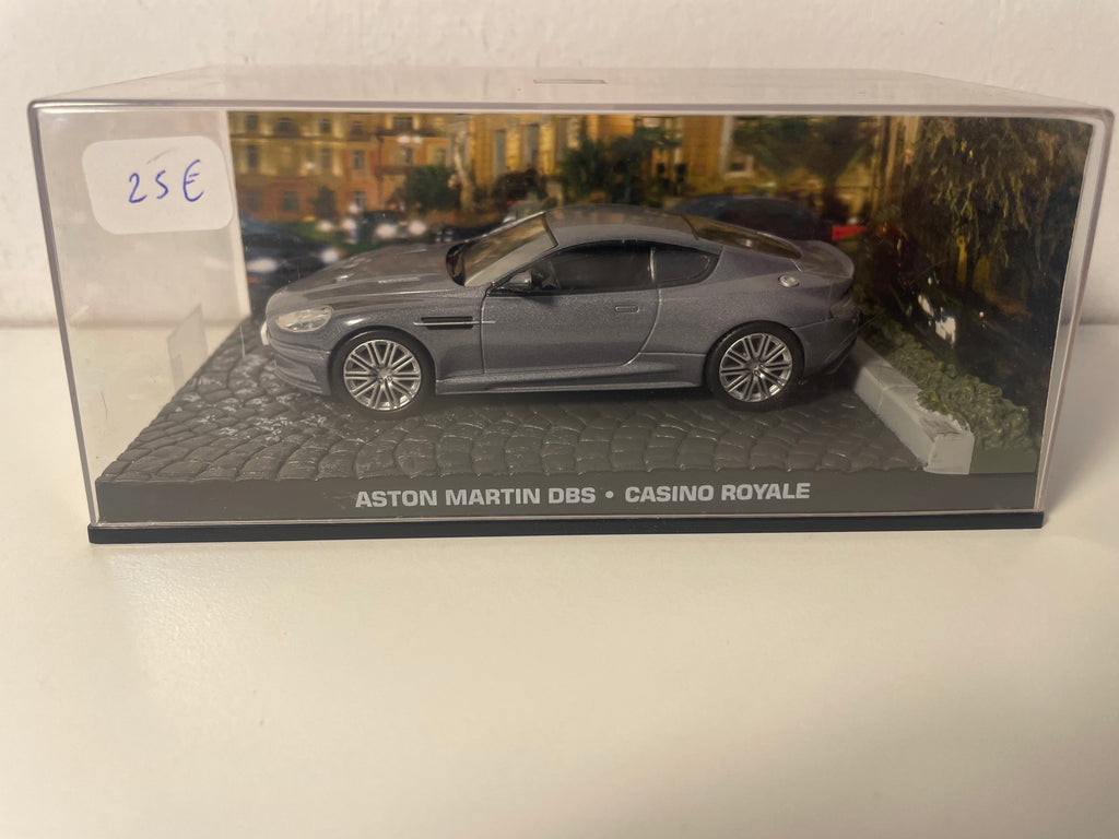 Aston Martin DBS grise - JAMES BOND - CASINO ROYALE