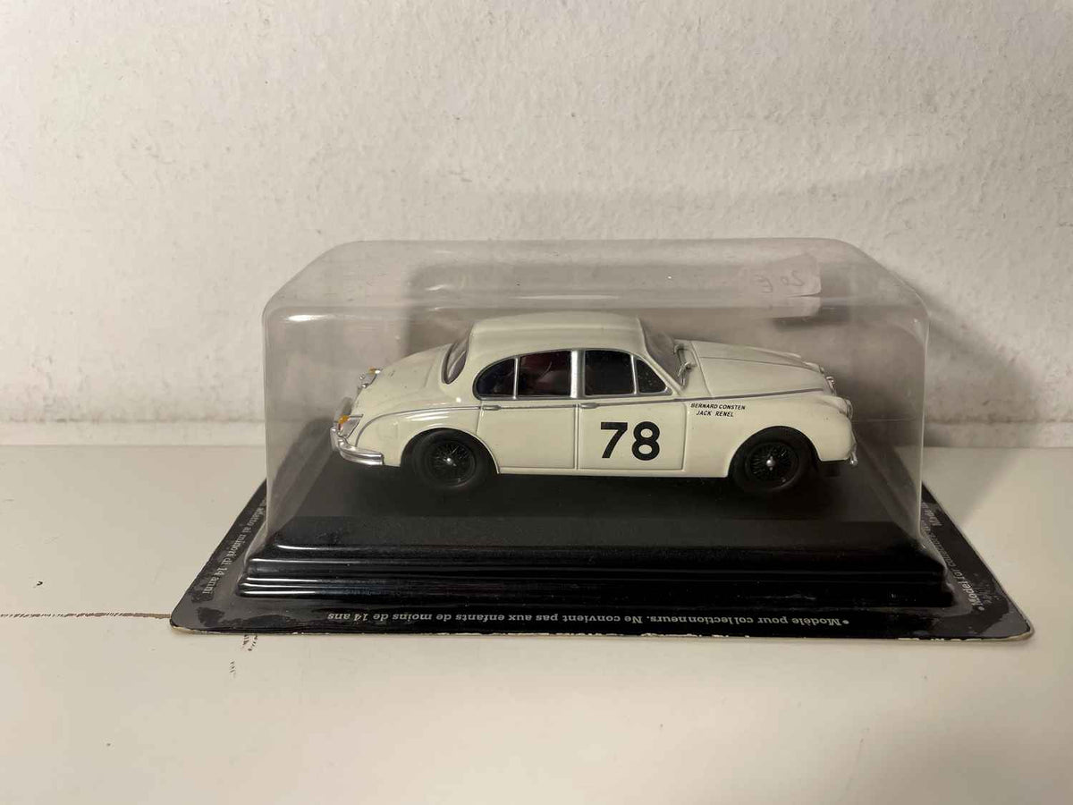 Jaguar Mk2 branca número 78 - Tour de France automobilístico de 1960