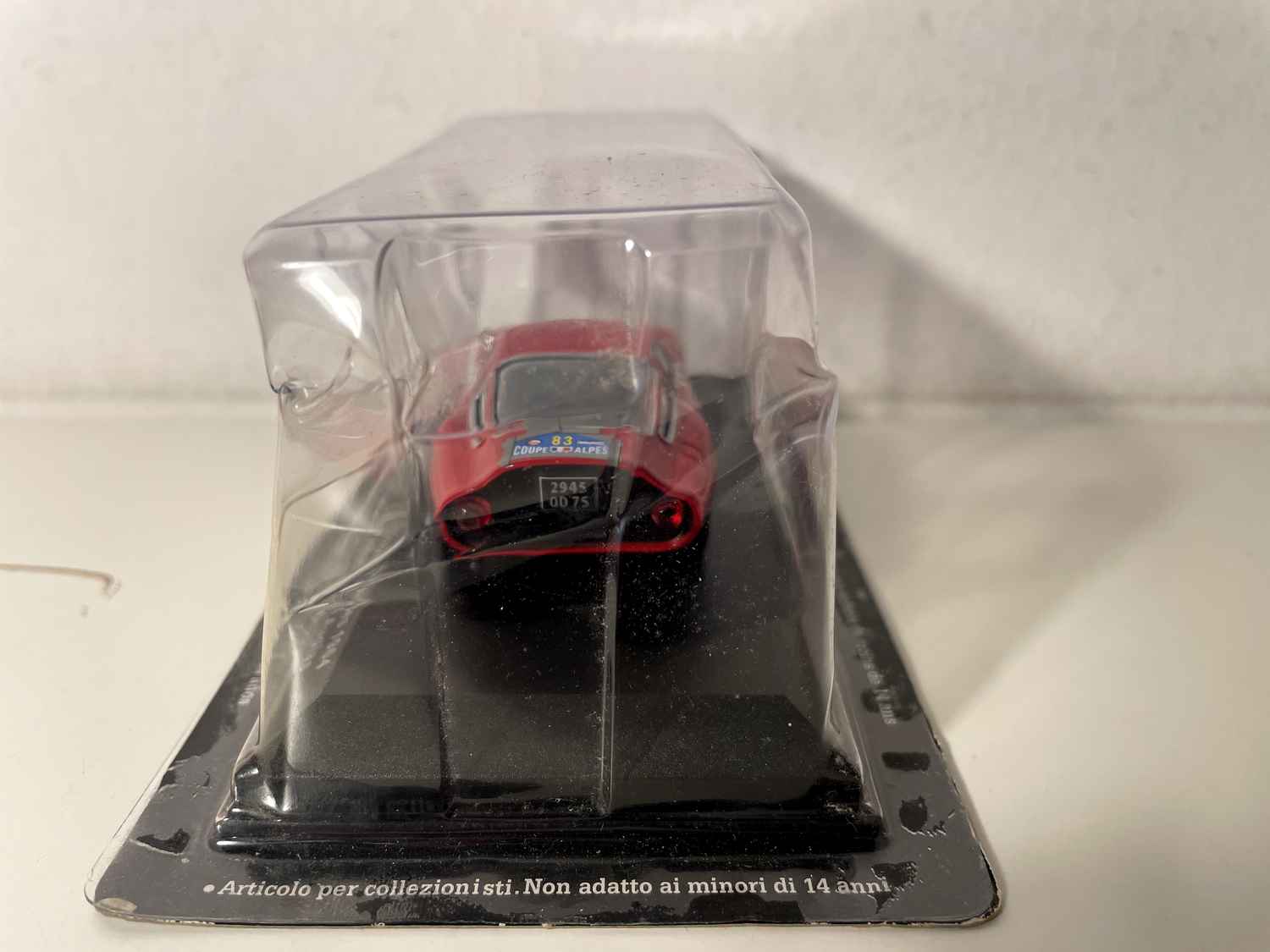 Alfa Roméo TZ czerwony numer 83 - wyścigi Alp w 1964 roku