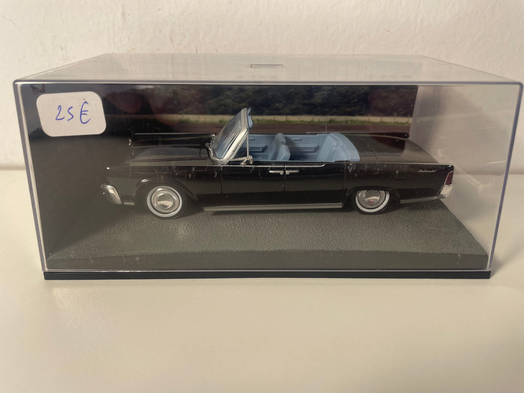 Lincoln continental convertible schwaarz - JAMES BOND - GOLDFINGER