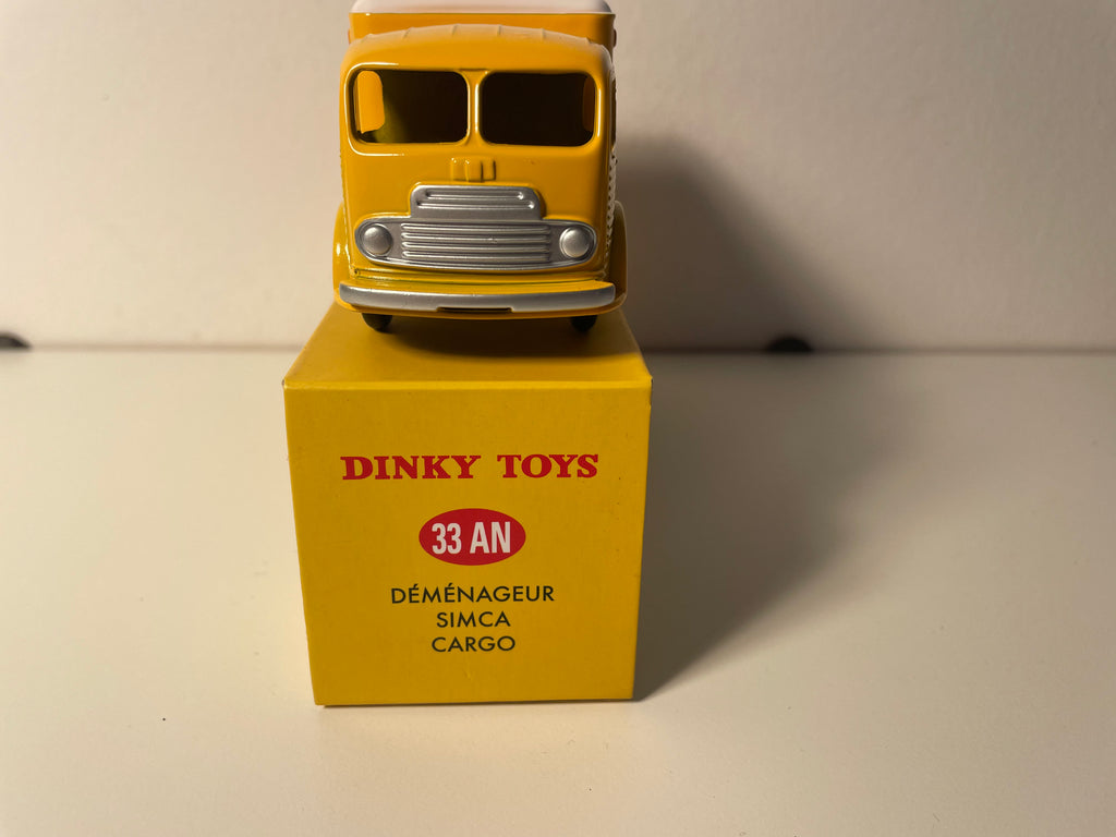 Camião de carga amarelo Simca, Dinky-Toys, mudanças e armazenamento de móveis (Edições Atlas)