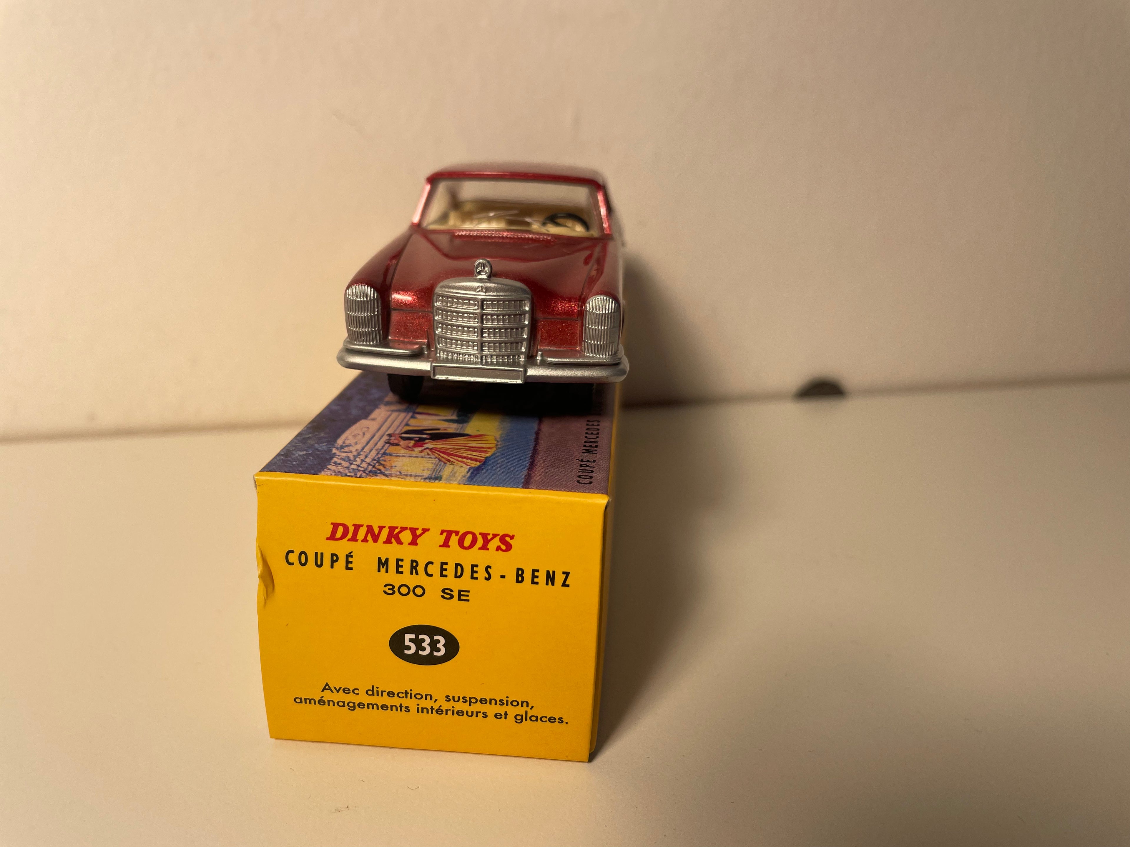 Mercedes-Benz 300 SE Dinky-Toys (Atlas wydań)