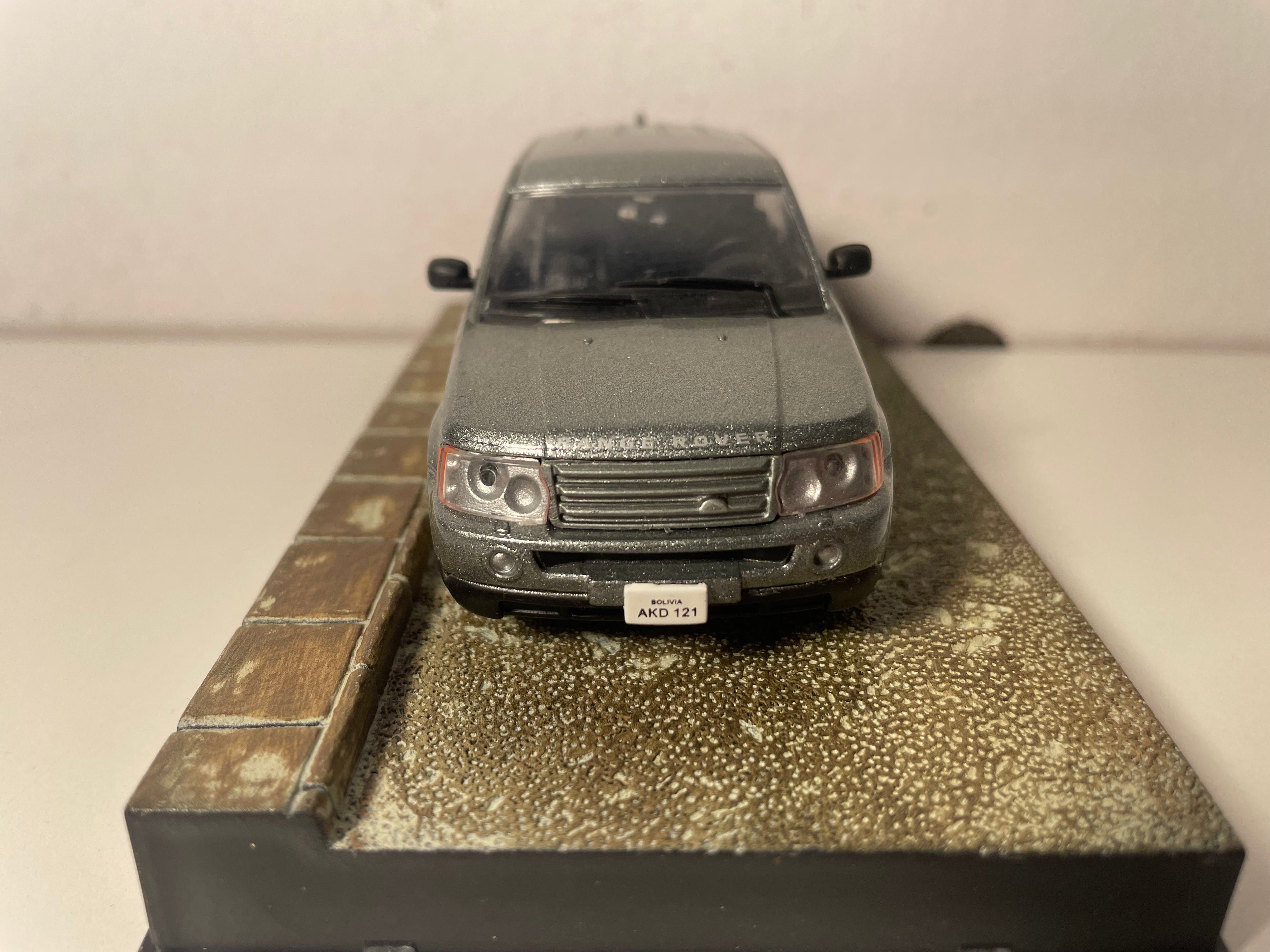 Range Rover Sport grise - JAMES BOND - QUANTUM OF SOLACE