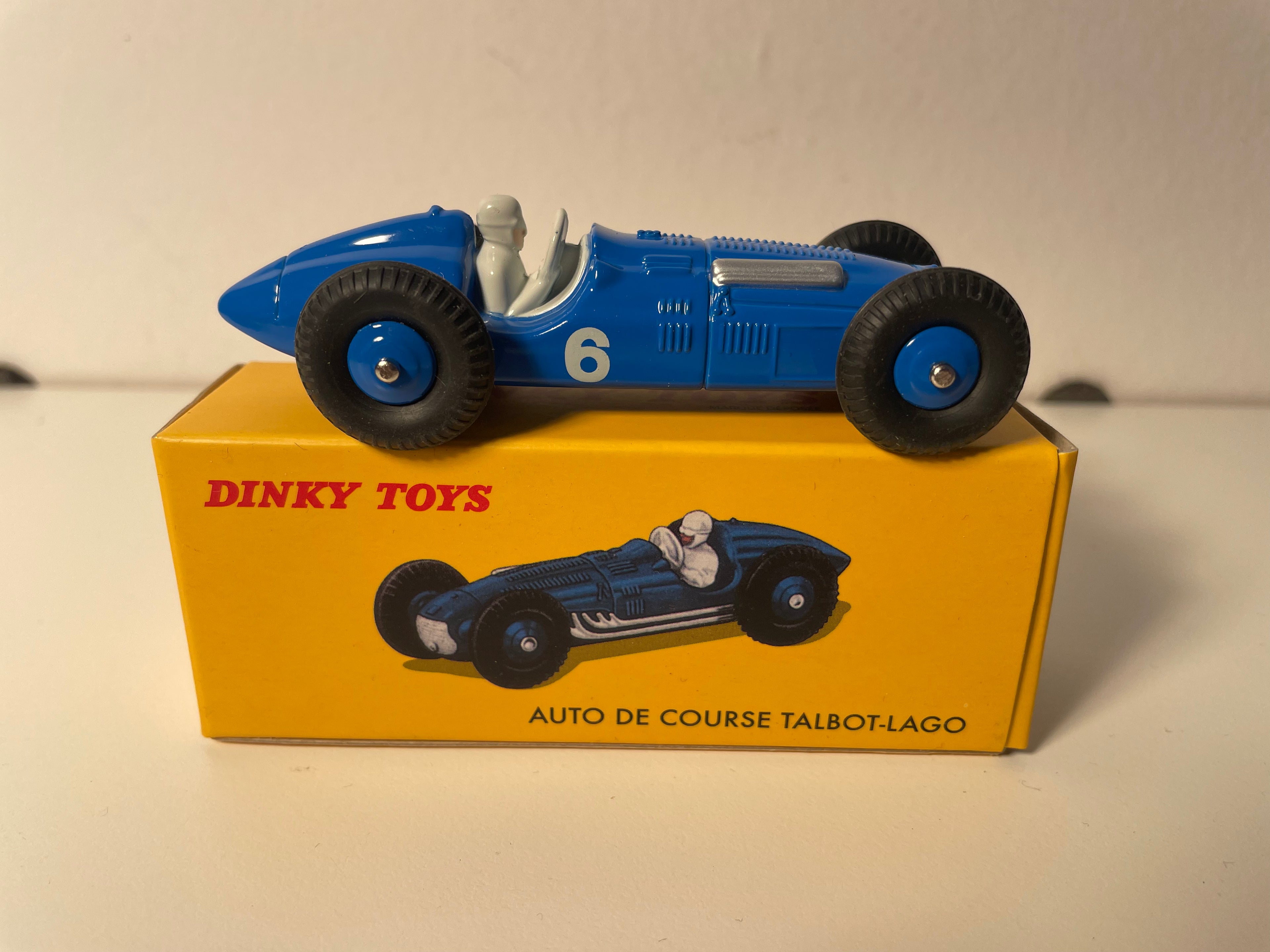 Talbot-Lago auto de course bleue numéro 6 - Dinky-Toys (édition Atlas) - N°23 H