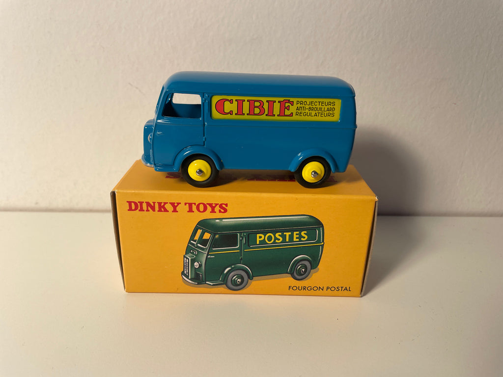 Peugeot D3A tôlé bleu avec publicité CIBIE Dinky-Toys (Editions Atlas) - N°25BV