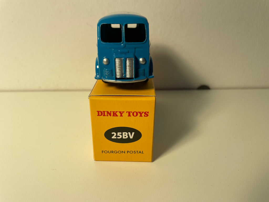 Peugeot D3A tôlé bleu avec publicité CIBIE Dinky-Toys (Editions Atlas) - N°25BV