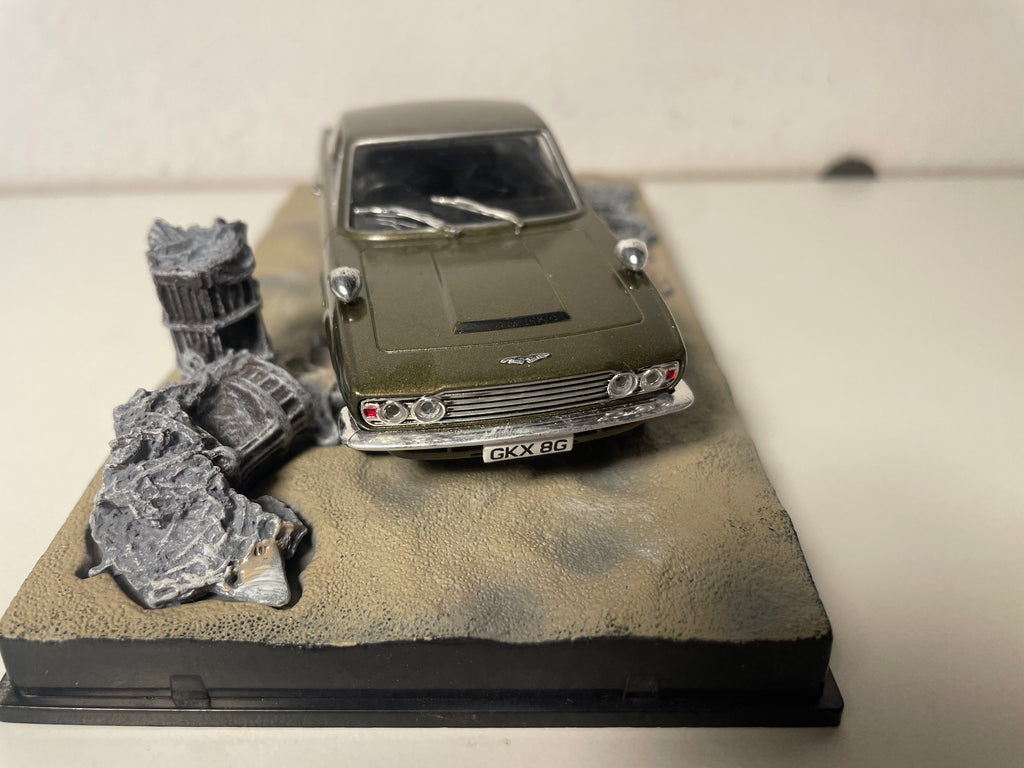 Aston Martin DBS verte foncée?? - JAMES BOND - AU SERVICE SECRET DE SA MAJESTE (On her majesty's secret service)