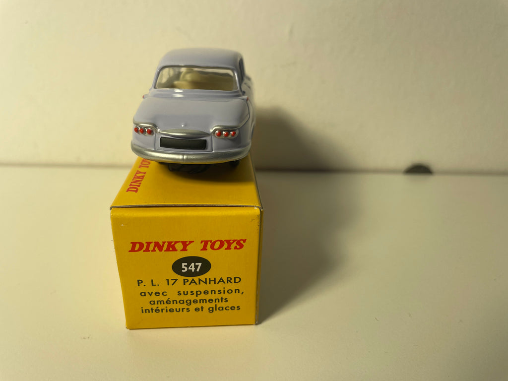 Panhard PL 17 gris claro Dinky-Toys (Ediciones Atlas)