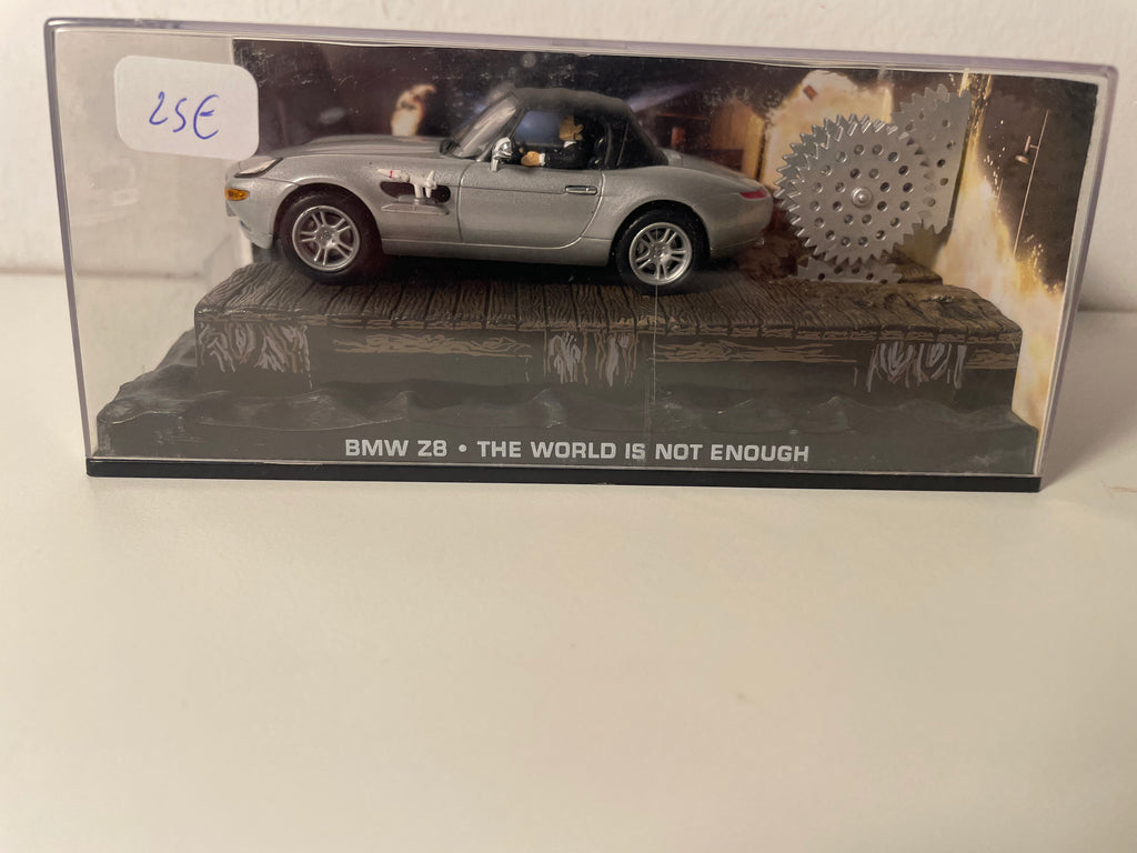 Grey BMW Z8 - JAMES BOND - THE WORLD IS NOT ENOUGH