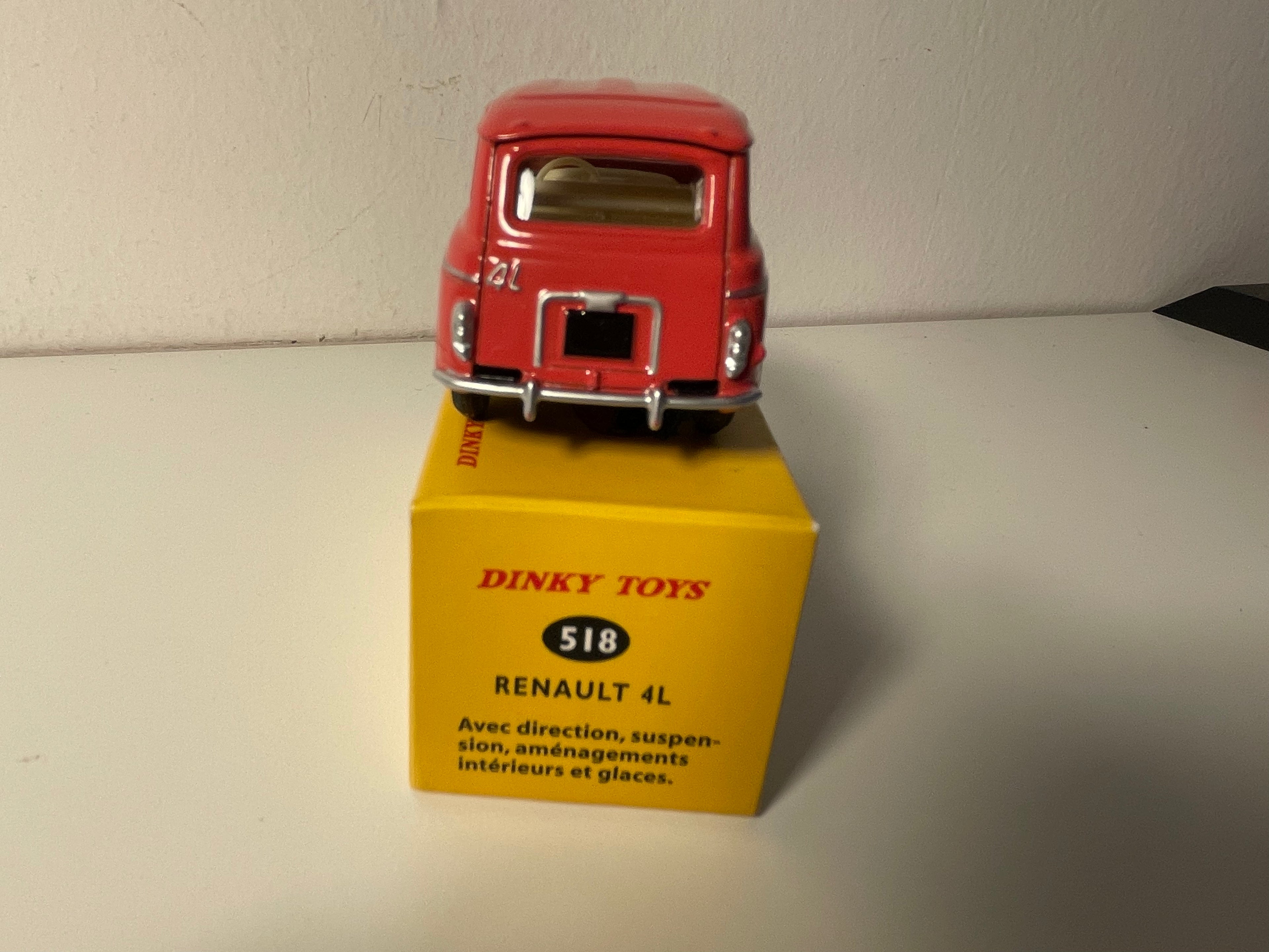 Renault 4L Pink? - Dinky-Toys (Atlas Edition) - N°518