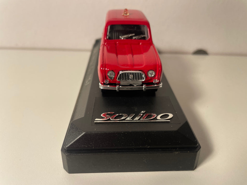 Renault 4L rouge de 1964 POMPIERS - Solido référence 4806