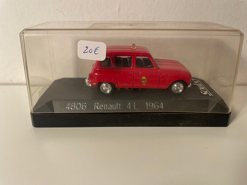 Renault 4L rouge de 1964 POMPIERS - Solido référence 4806