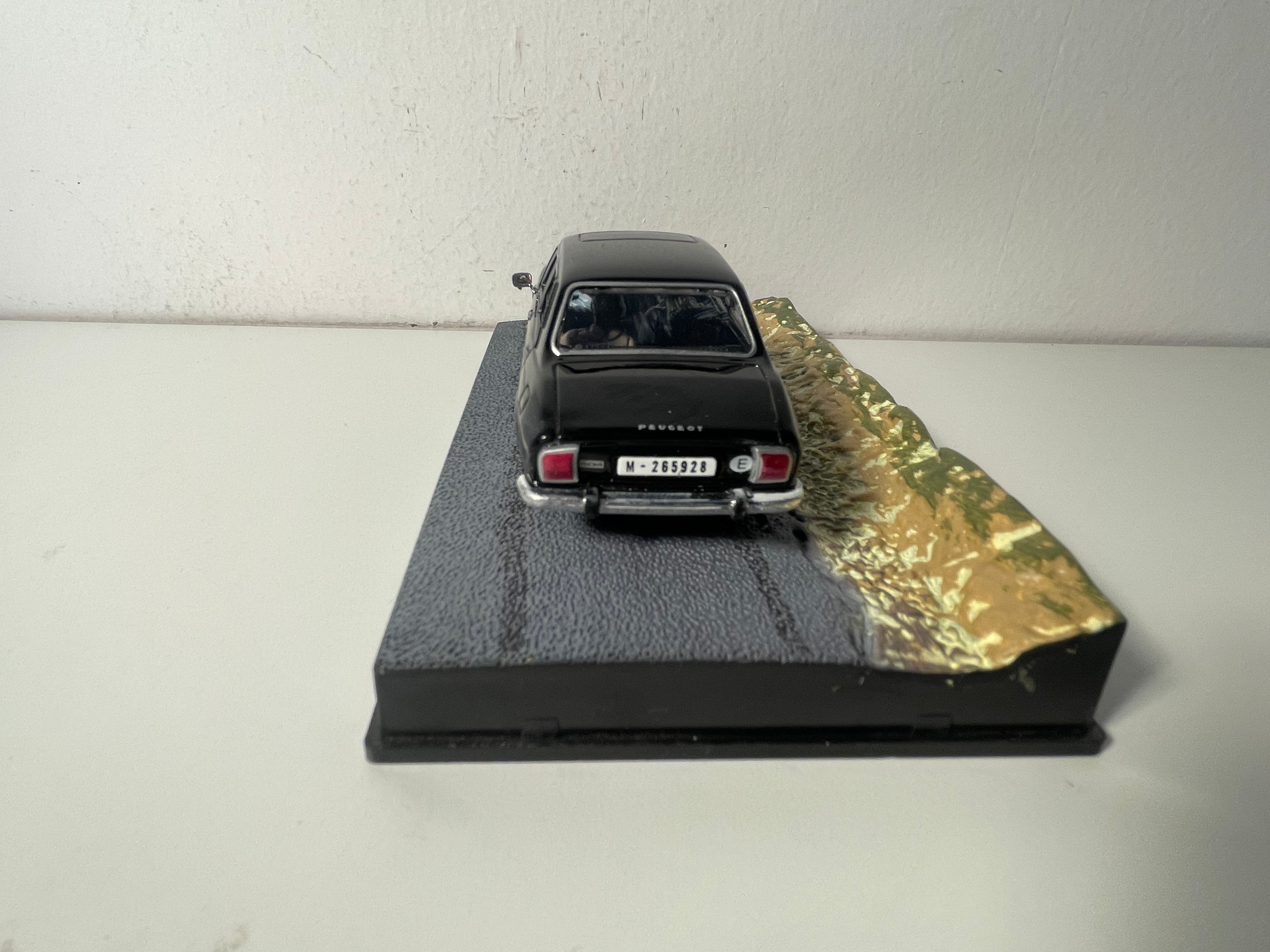 Peugeot 504 Zwart - JAMES BOND - Alleen voor uw ogen