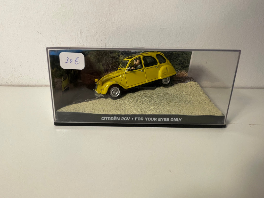Citroën 2 CV jaune - JAMES BOND - RIEN QUE POUR VOS YEUX (For your eyes only)