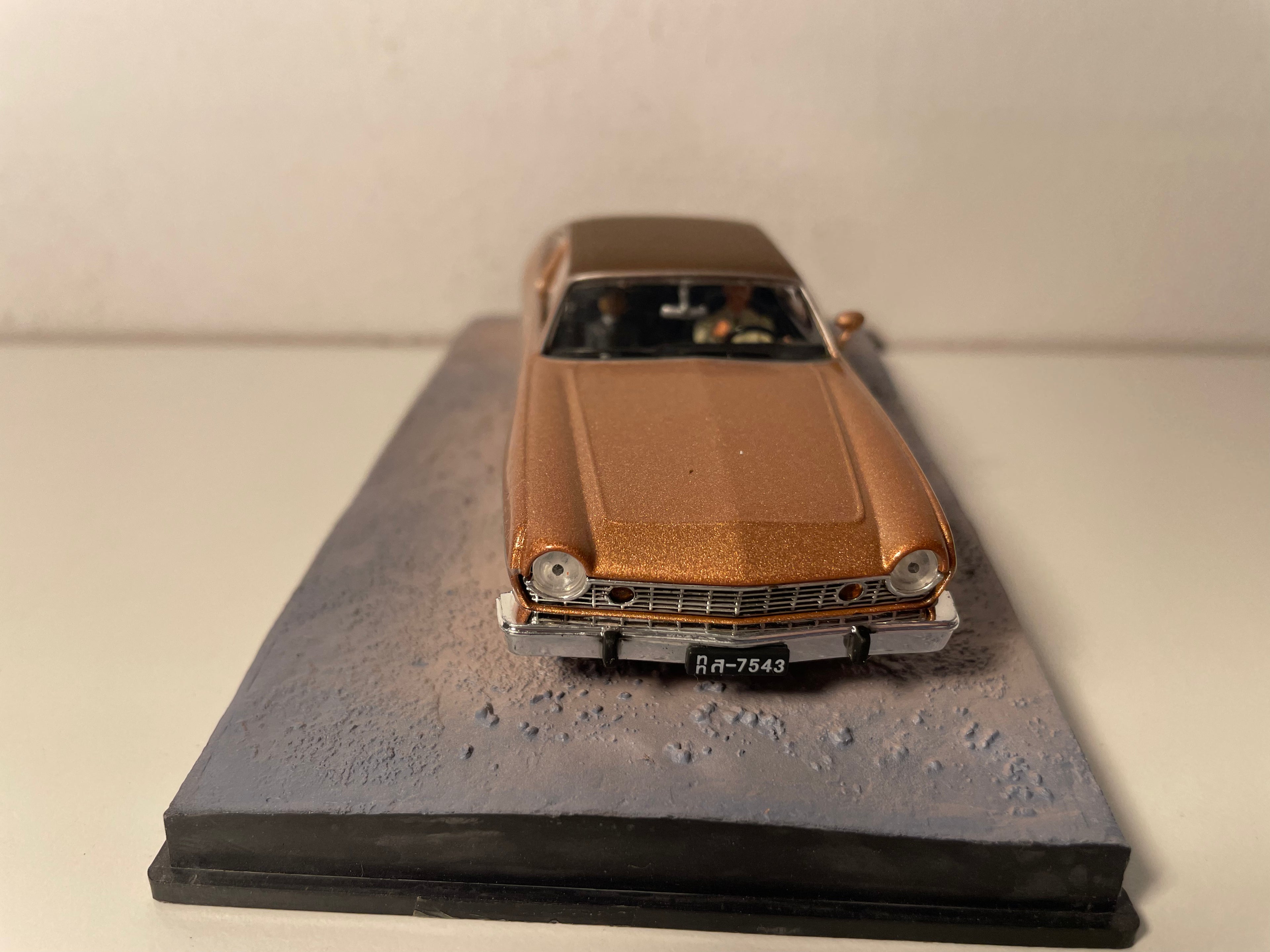 AMC Matador Brown Coupé - JAMES BOND - DE MANN MAT DER GOLDENER PISTOL