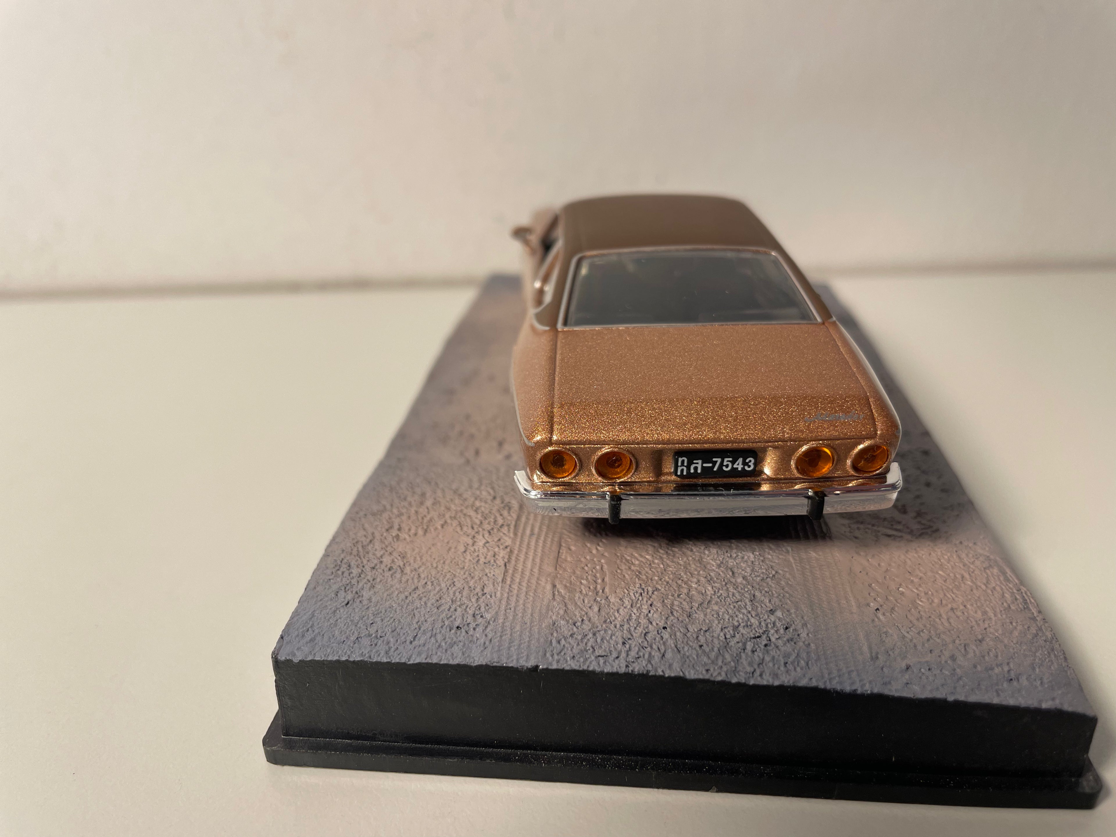 AMC Matador Brown Coupé - JAMES BOND - DE MANN MAT DER GOLDENER PISTOL