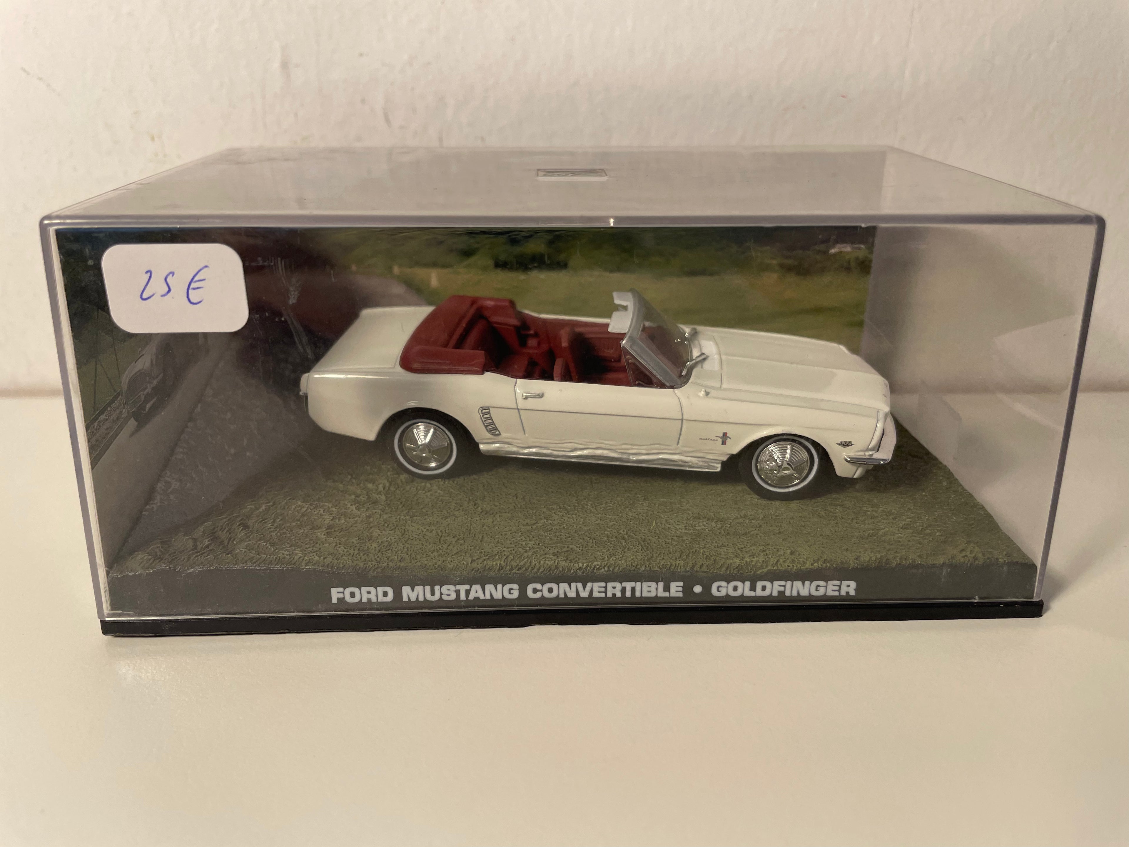 Ford Mustang Cabriolet weiß (cremefarben) - JAMES BOND - GOLDFINGER