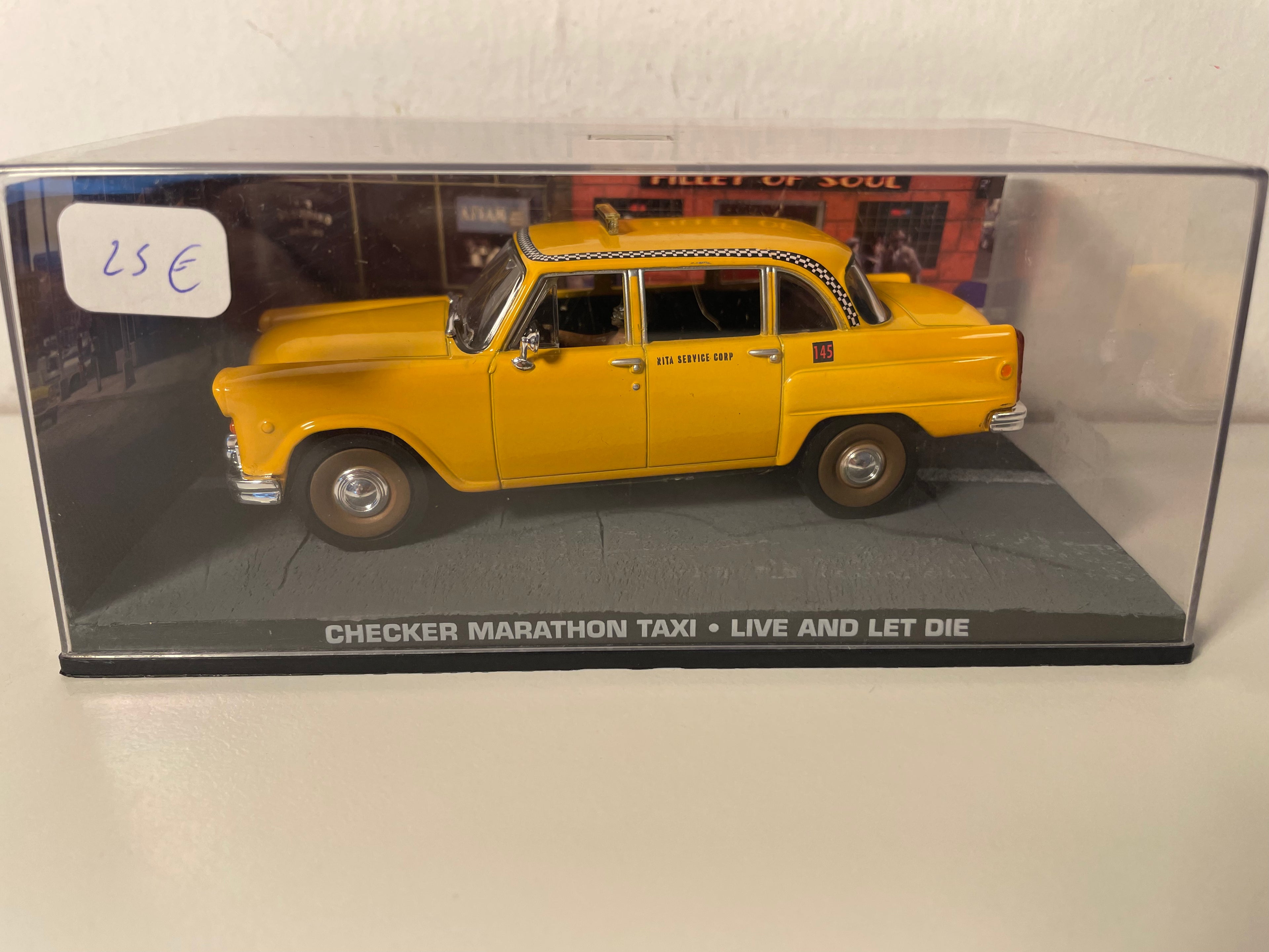 Checker Marathon jaune Taxi - JAMES BOND - VIVRE ET LAISSER MOURIR (Live and let die)