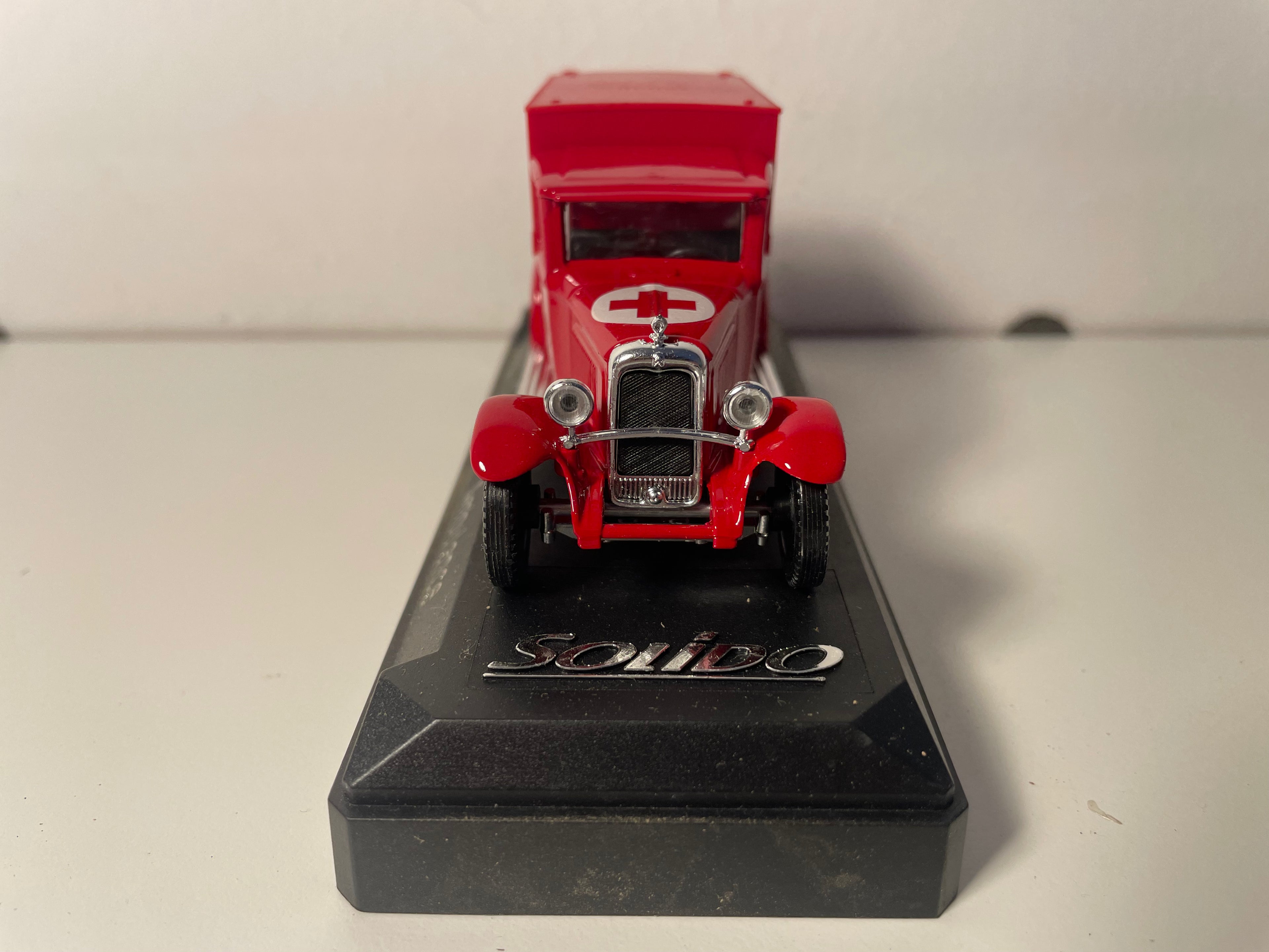 Citroën CAF ambulance rood POMPIERS - Solido referentie 4820