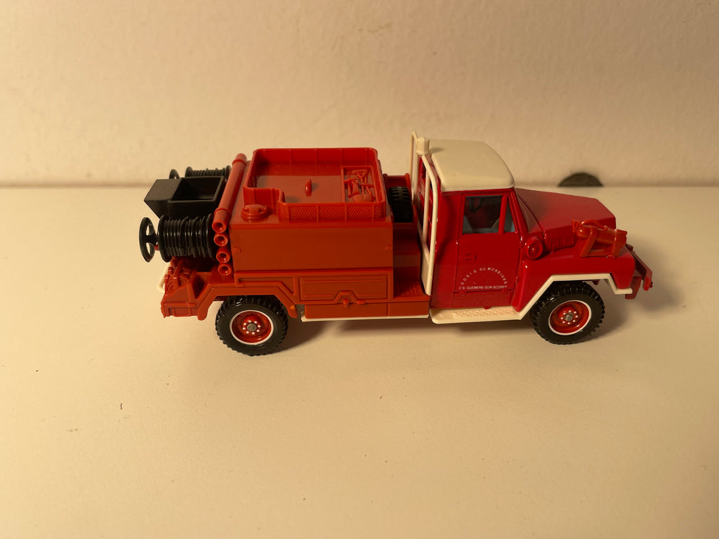 Camión ACMAT VLRA 4x4 rojo POMPIERS para incendios forestales (Guéméné sur Scorff (56)) - Solido referencia 3125