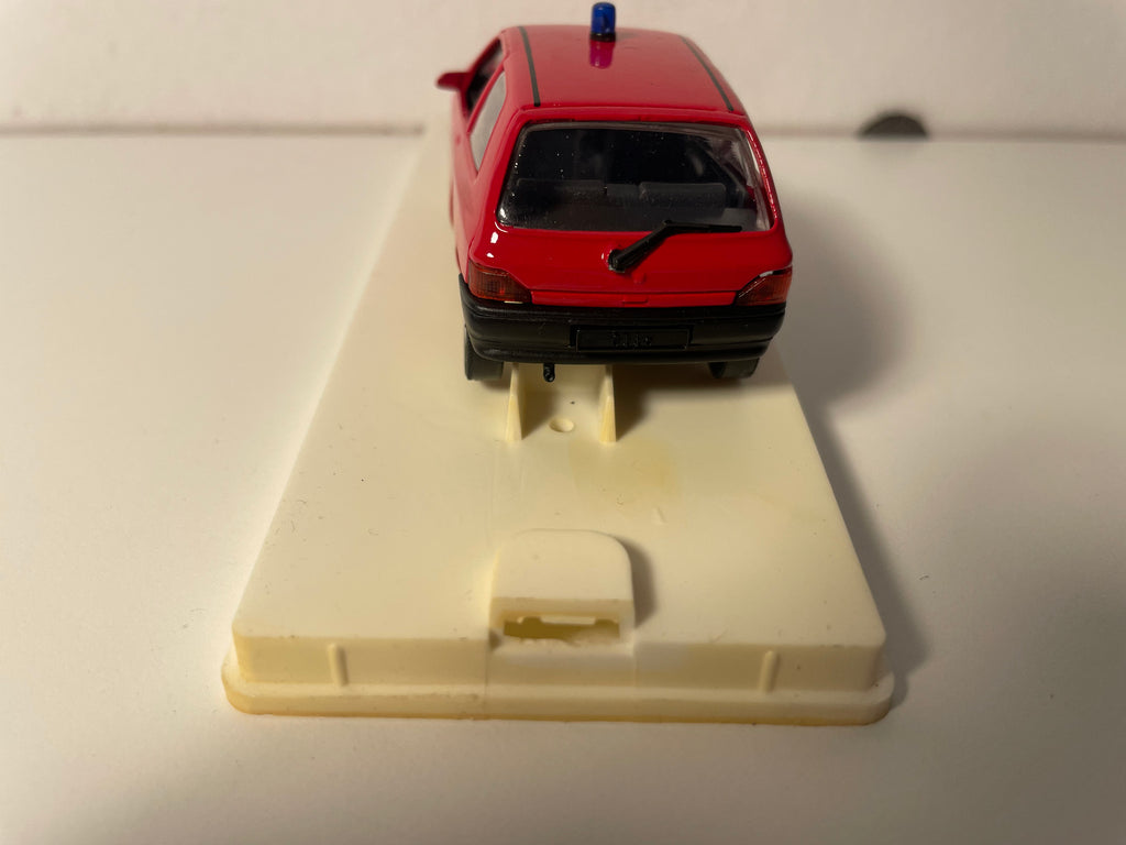 Renault Clio vermelho BOMBEIROS (MÉDICO) - referência VEREM 916B