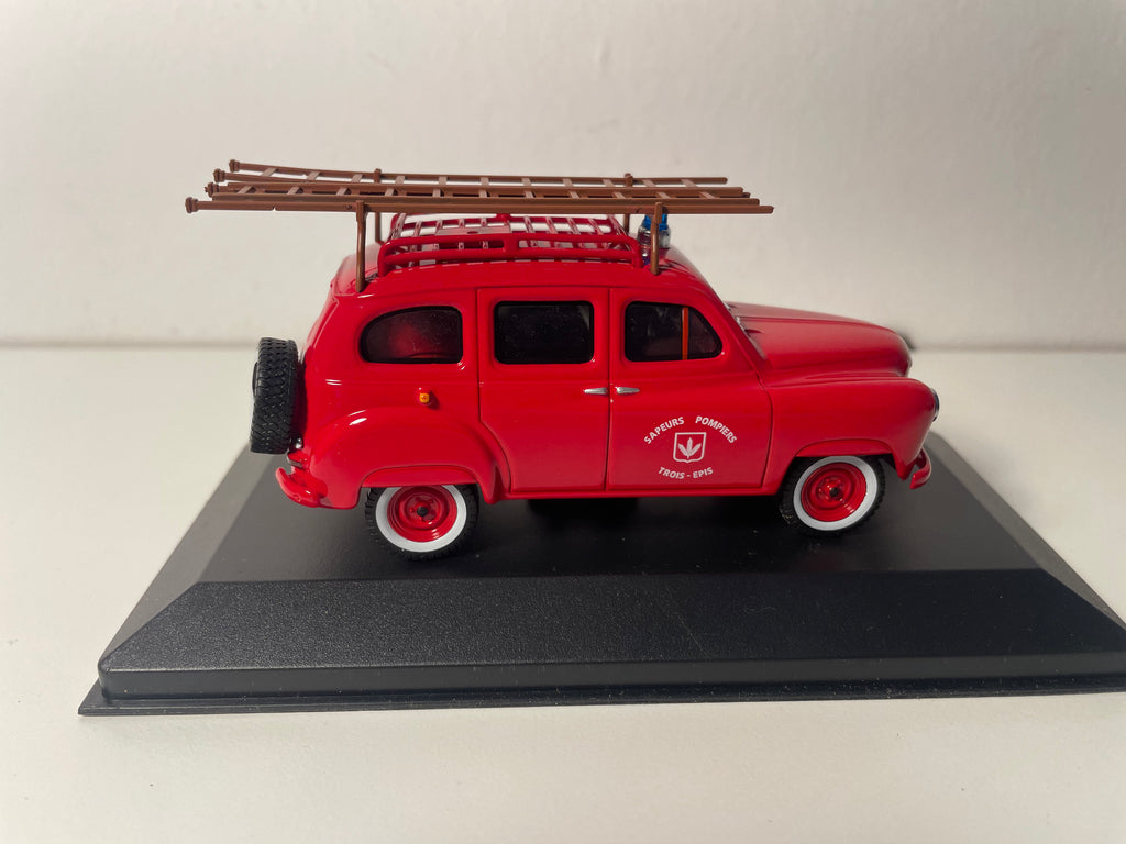 Renault Colorale 4x4 rouge de 1952 POMPIERS - collection NOSTALGIE référence NO048