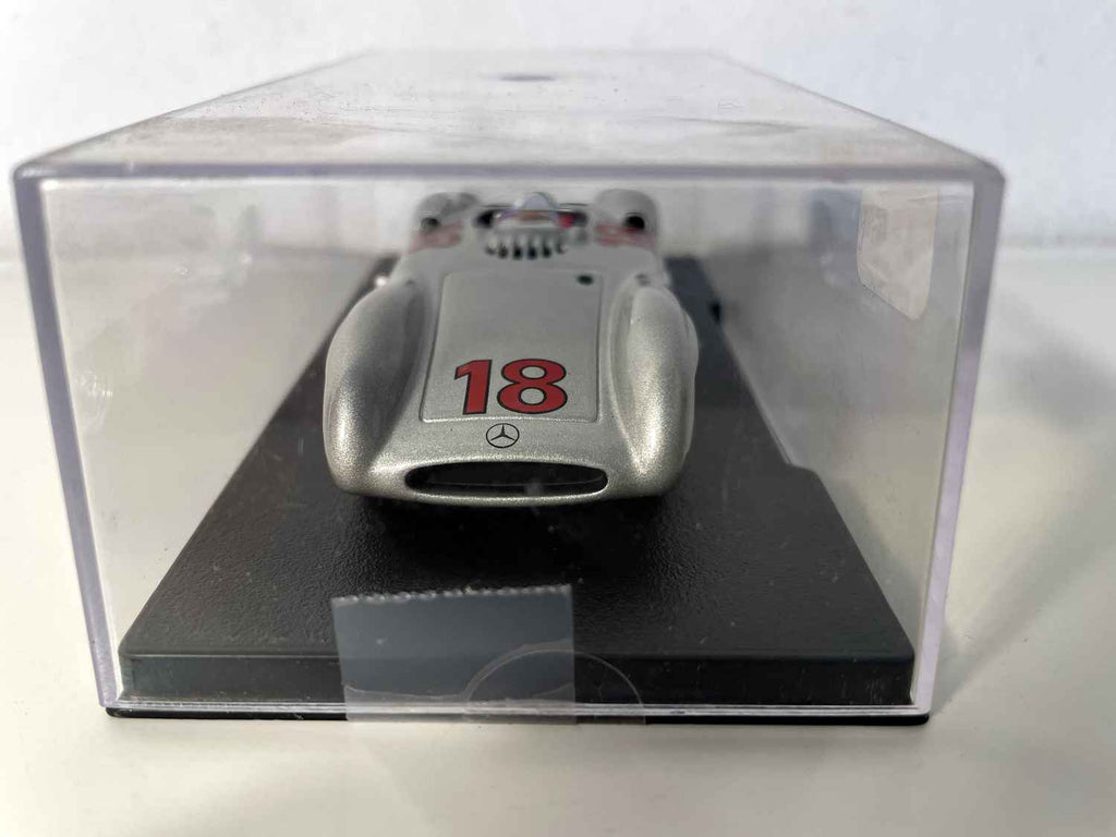 Mercedes W 196 grigia numero 18 del 1954 (Formula 1)
