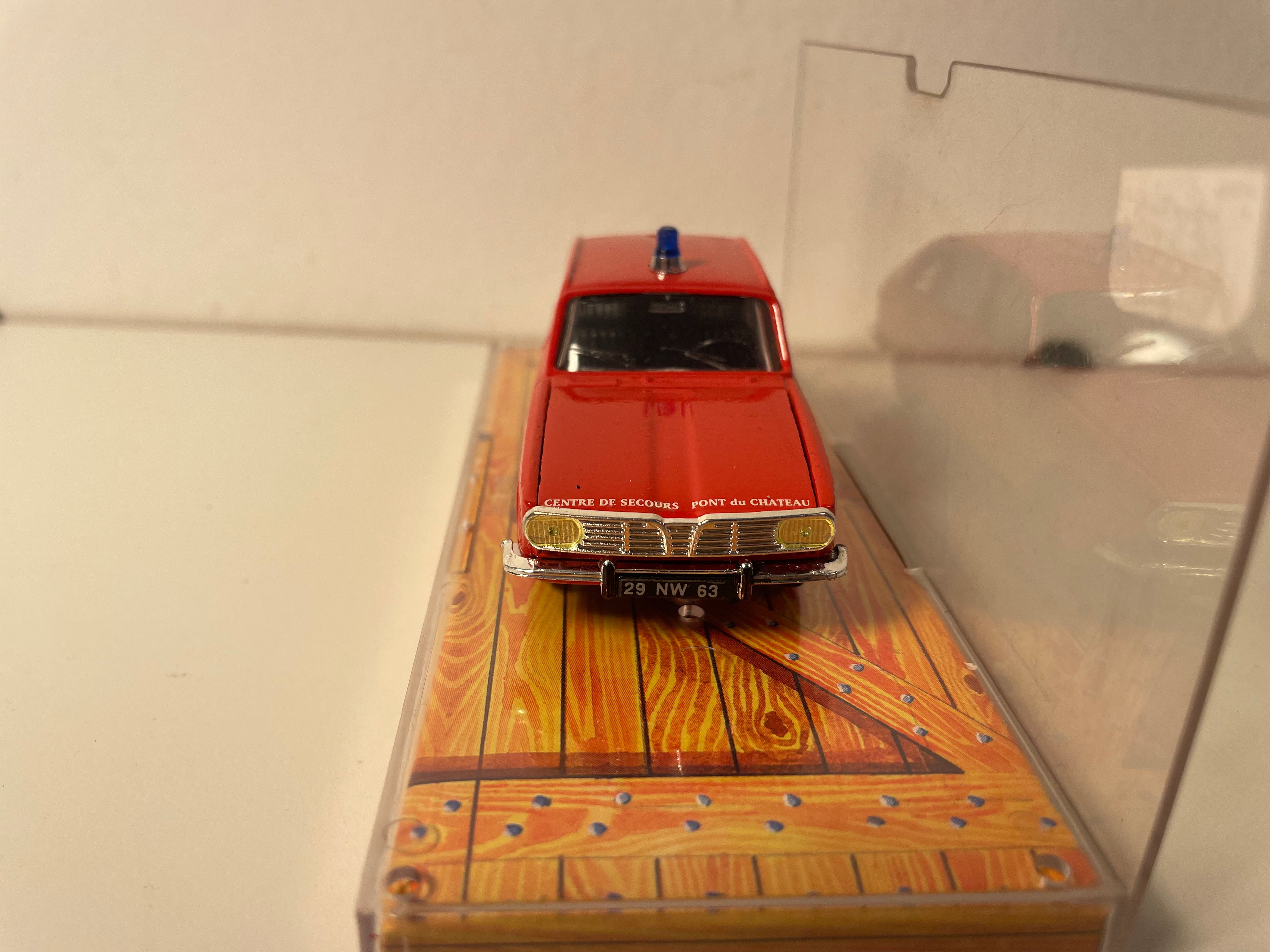 Renault 16 czerwony POMPIERS - NOREV
