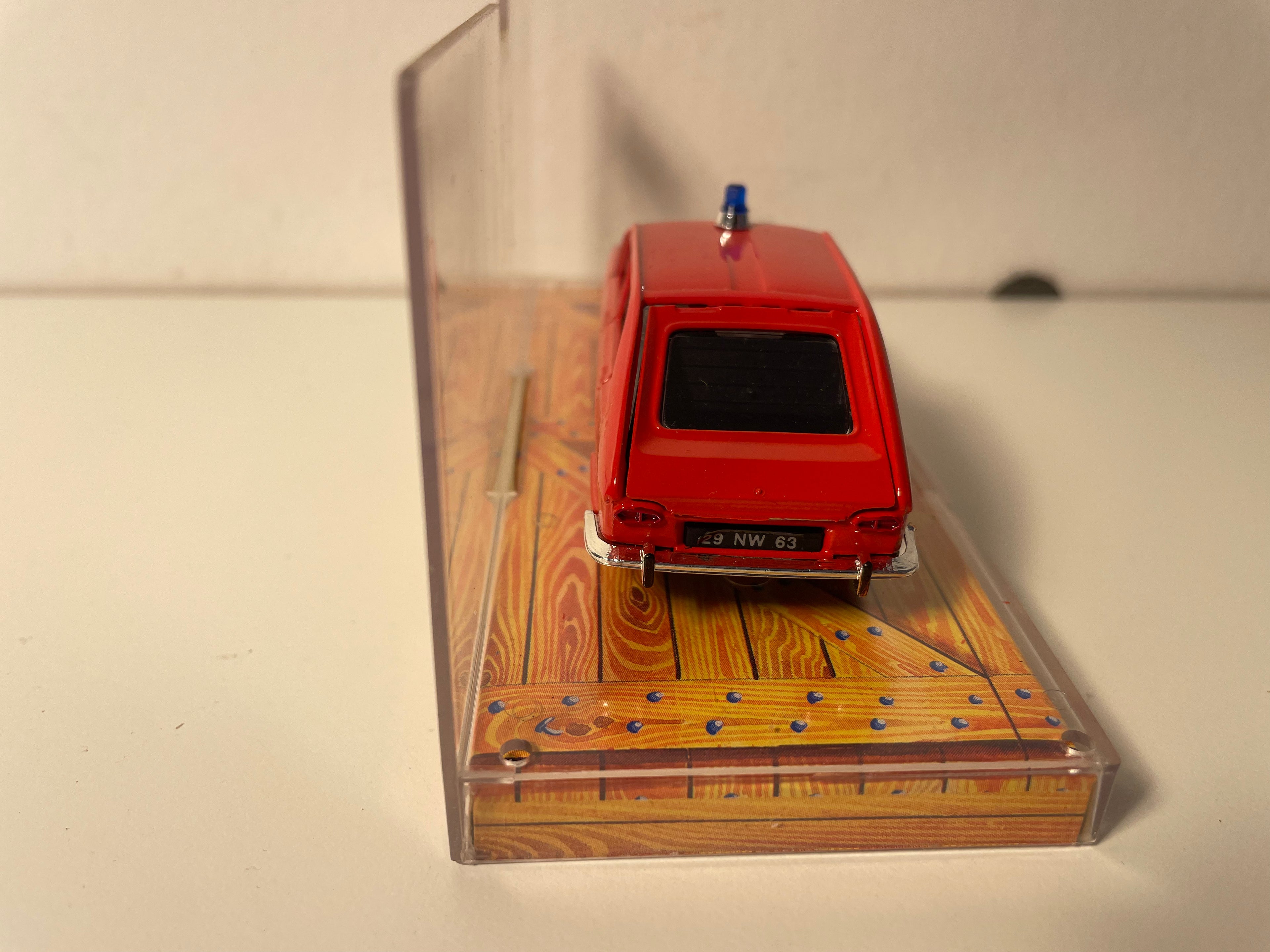 Renault 16 czerwony POMPIERS - NOREV