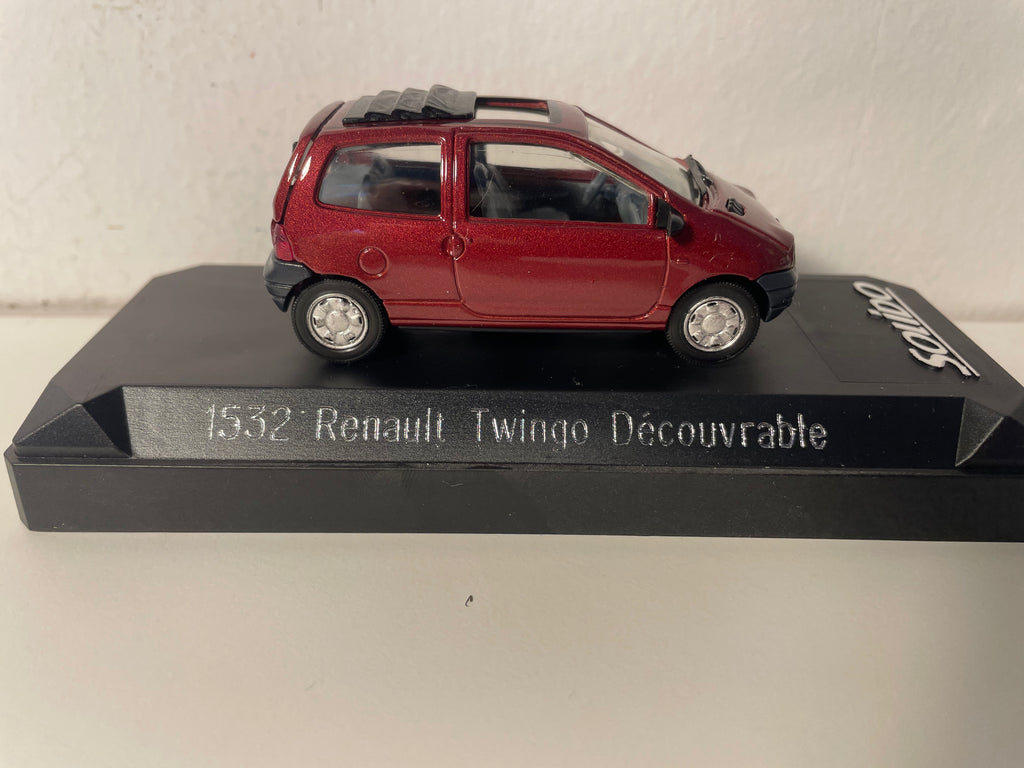 Renault Twingo Cabriolet Donkerrood / Bordeaux - Solido Referentie 1532 (Gemaakt in Frankrijk)