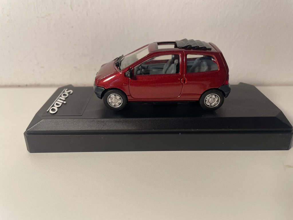 Renault Twingo Cabriolet Donkerrood / Bordeaux - Solido Referentie 1532 (Gemaakt in Frankrijk)
