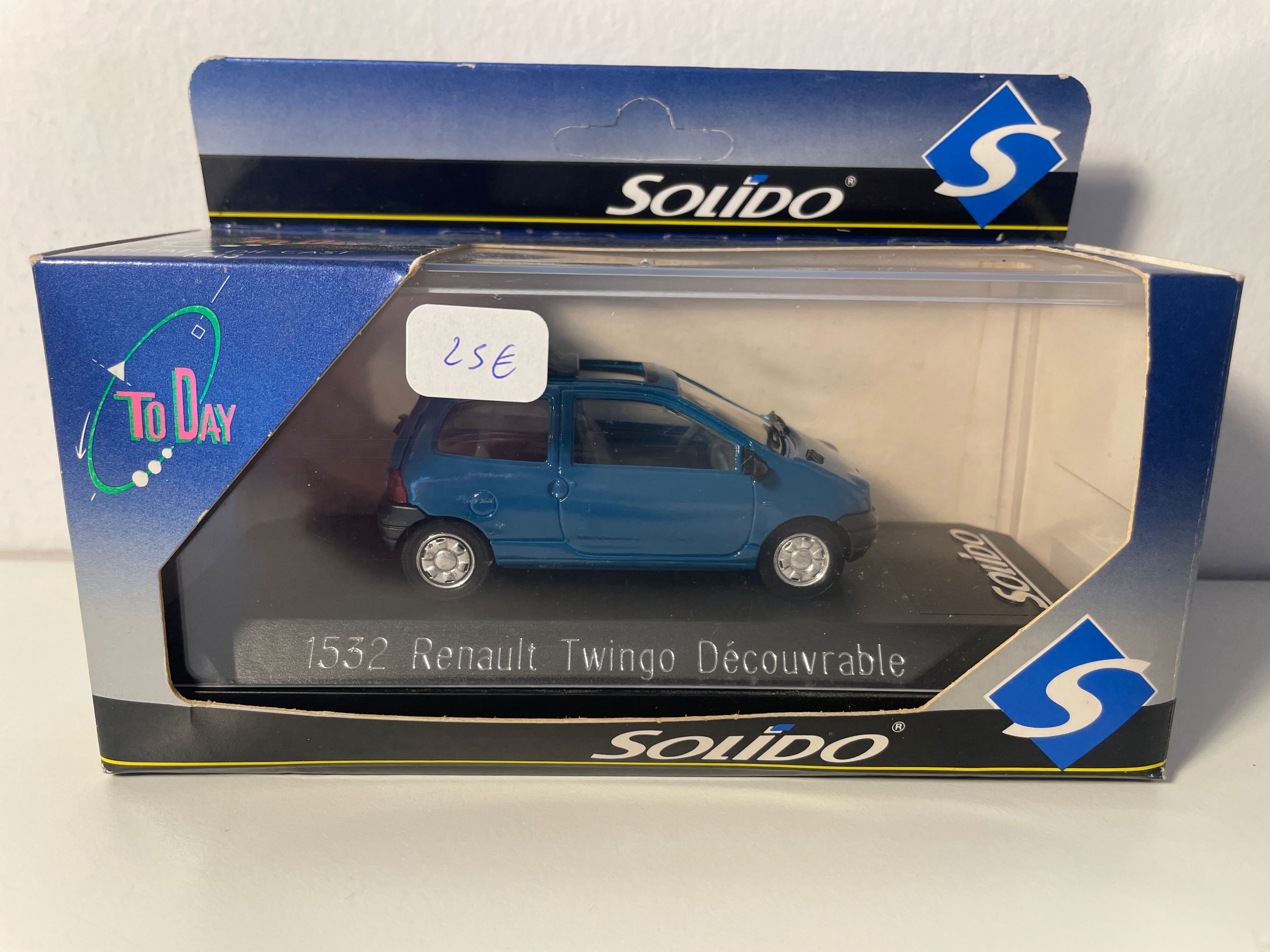 Renault Twingo découvert bleih - Solido Referenz 1532 (fabréck Fränz)