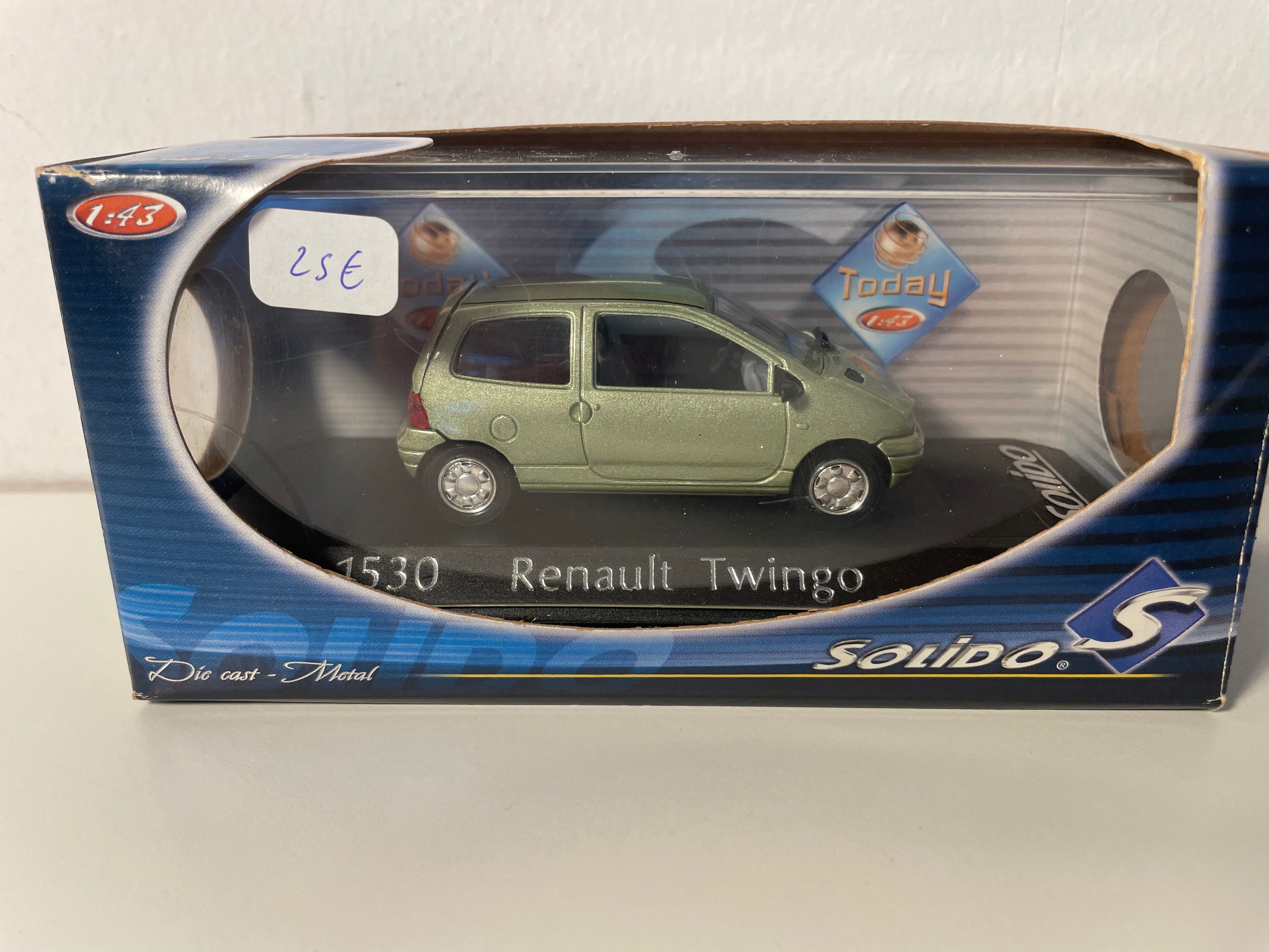 Renault Twingo gréng - Solido Referenz 1530 (franséisch Fabrikatioun)