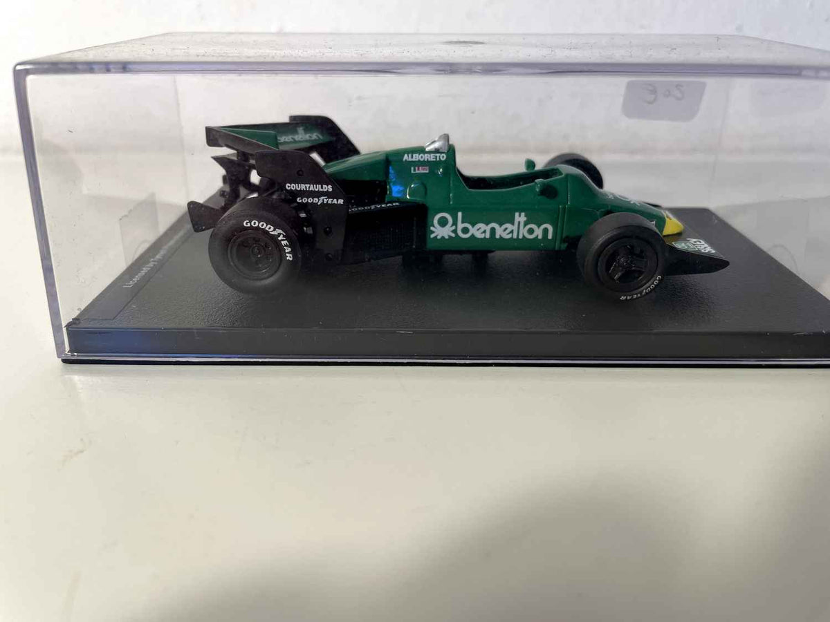 Tyrrell 012 verde número 3 de 1983 (fórmula 1)