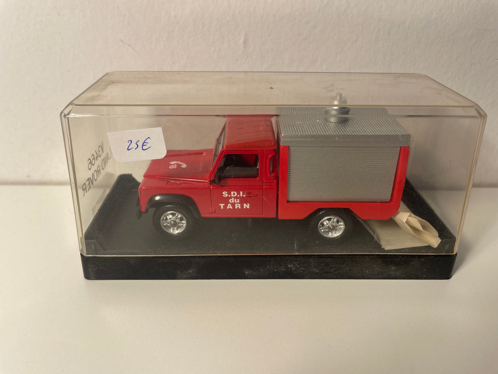 Land Rover Red FIRE BRIGADE (S.D.I. du Tarn) - VEREM Reference V3466