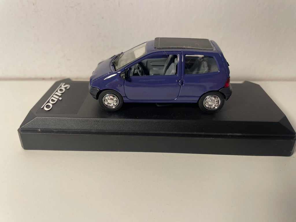 Renault Twingo donkelschwaarz (nuecht/mier) - Solido Referenz 1528 (franséisch Fabrikatioun)