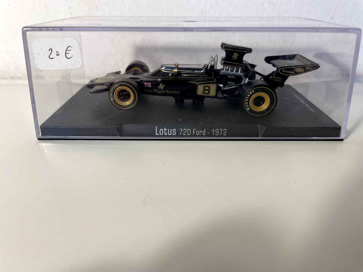 Lotus 72D Ford noire numéro 8 de 1972 - Formule 1