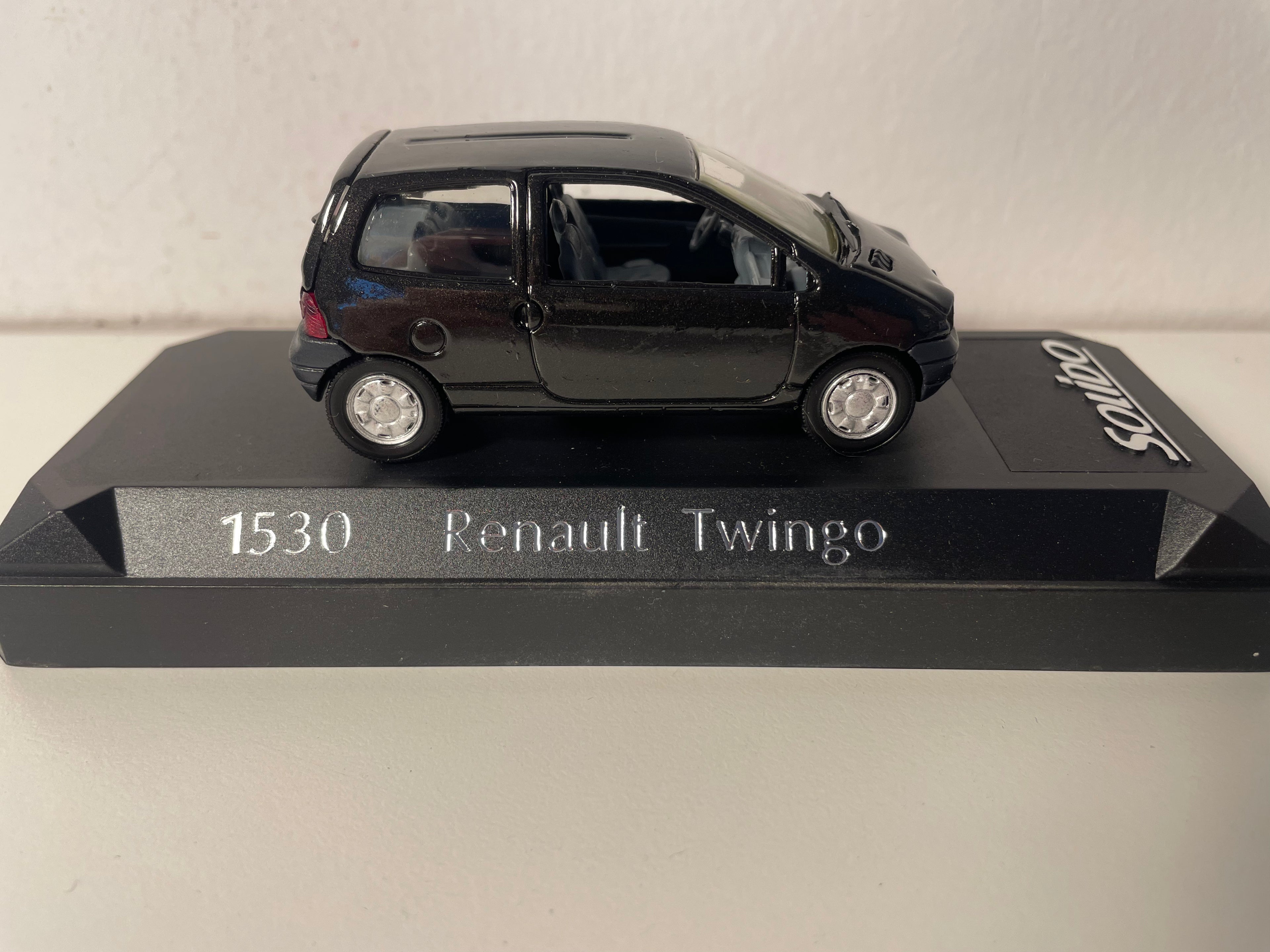 Renault Twingo noire - Solido référence 1530 (fabrication française) - MANQUE RETRO PASSAGER