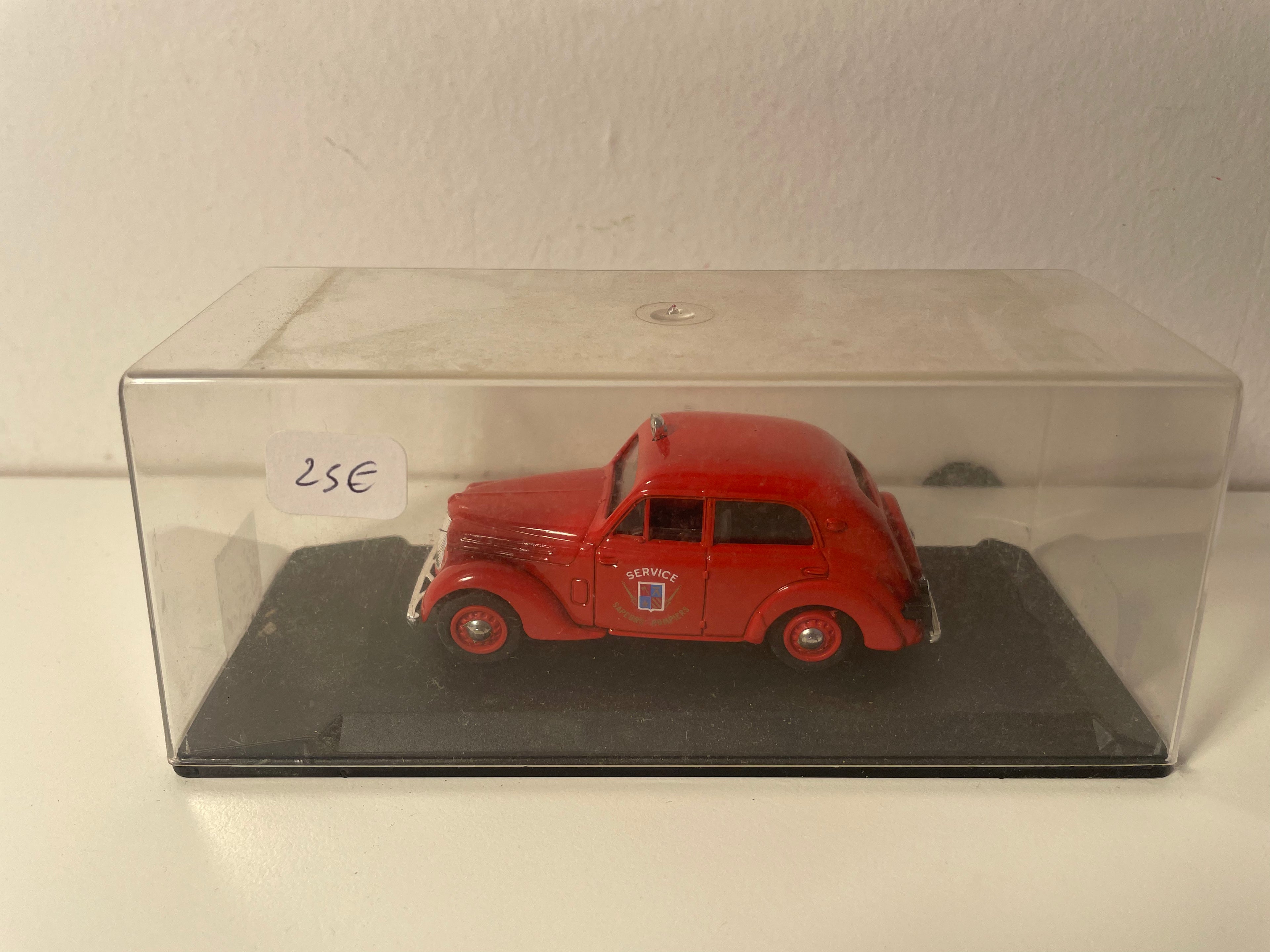 Renault Juvaquatre routière rout mat 1938 POMPIERS - ELIGOR Referenz 1014