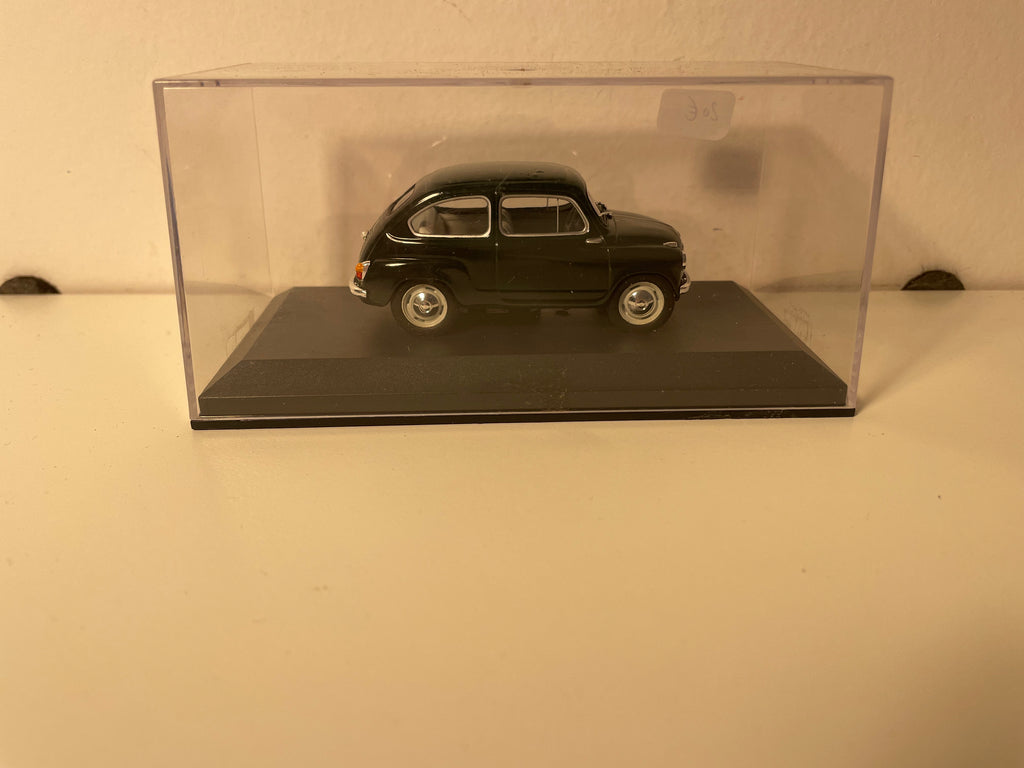 Fiat 600 gréng vu 1957