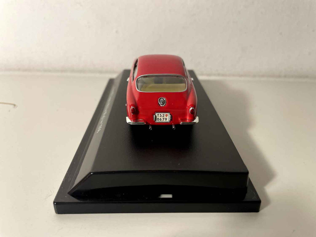 Fiat 8V Zagato czerwony numer 330 - Mille Miglia 1956 (kolekcja Starline Models)