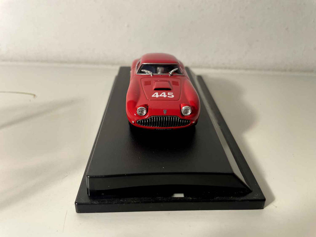 Siata 208 CS czerwony numer 445 - Mille Miglia z 1953 roku (kolekcja Starline Models)
