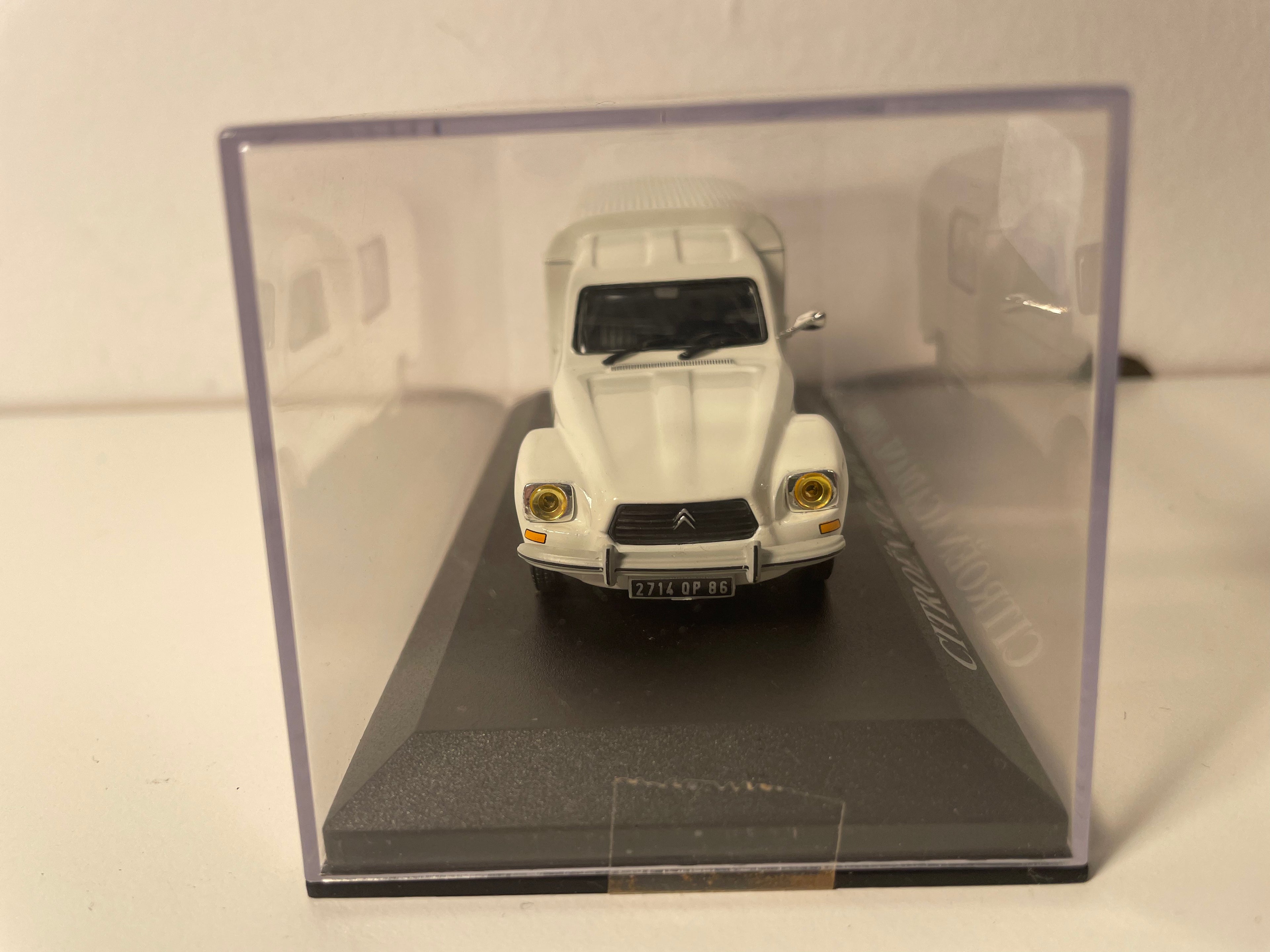 1980 Witte Citroën Acadiane (Gebroken Wit)