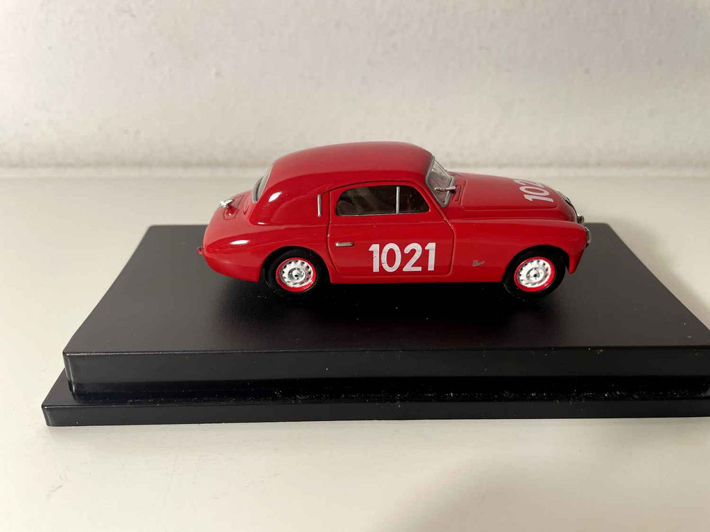 FIAT 1100 S czerwony numer 1021 - Mille Miglia z 1948 (kolekcja Starline Models)