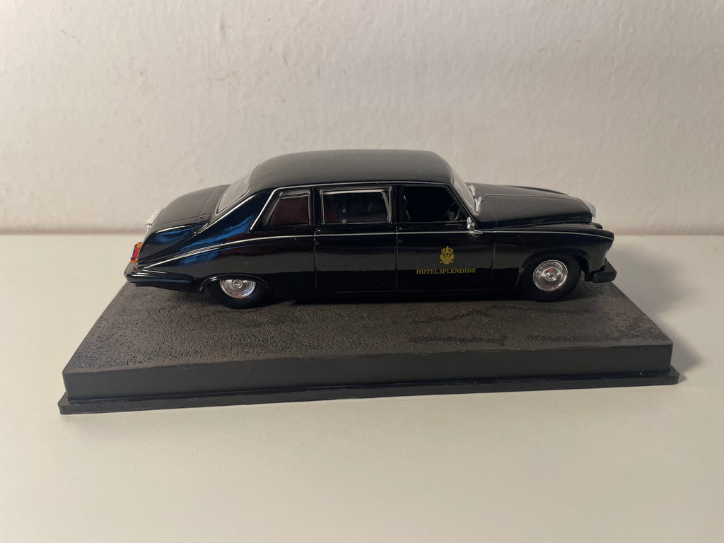 Daimler limousine noire - JAMES BOND - CASINO ROYALE