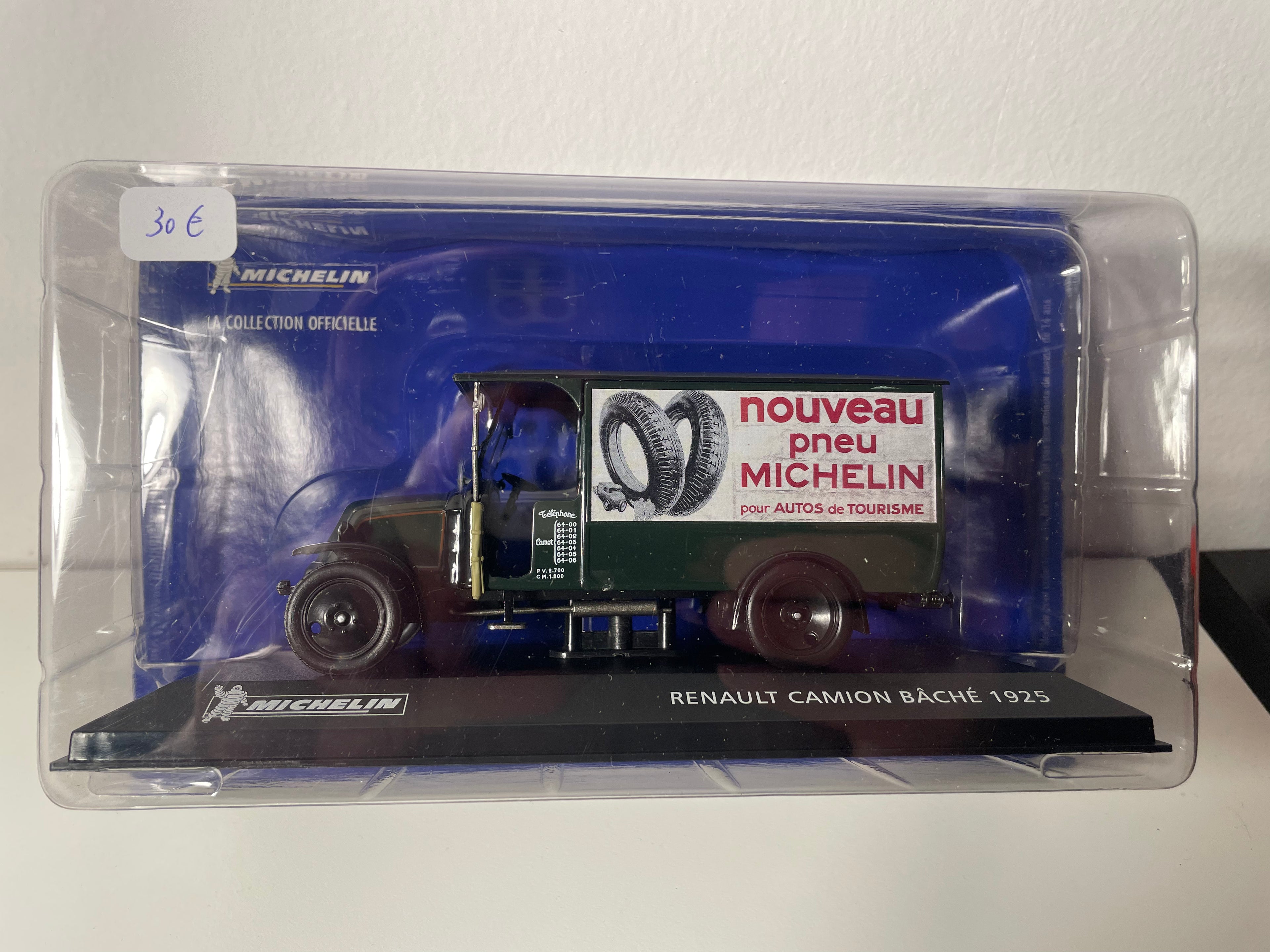 Ciężarówka Renault z plandeką MICHELIN z 1925 roku