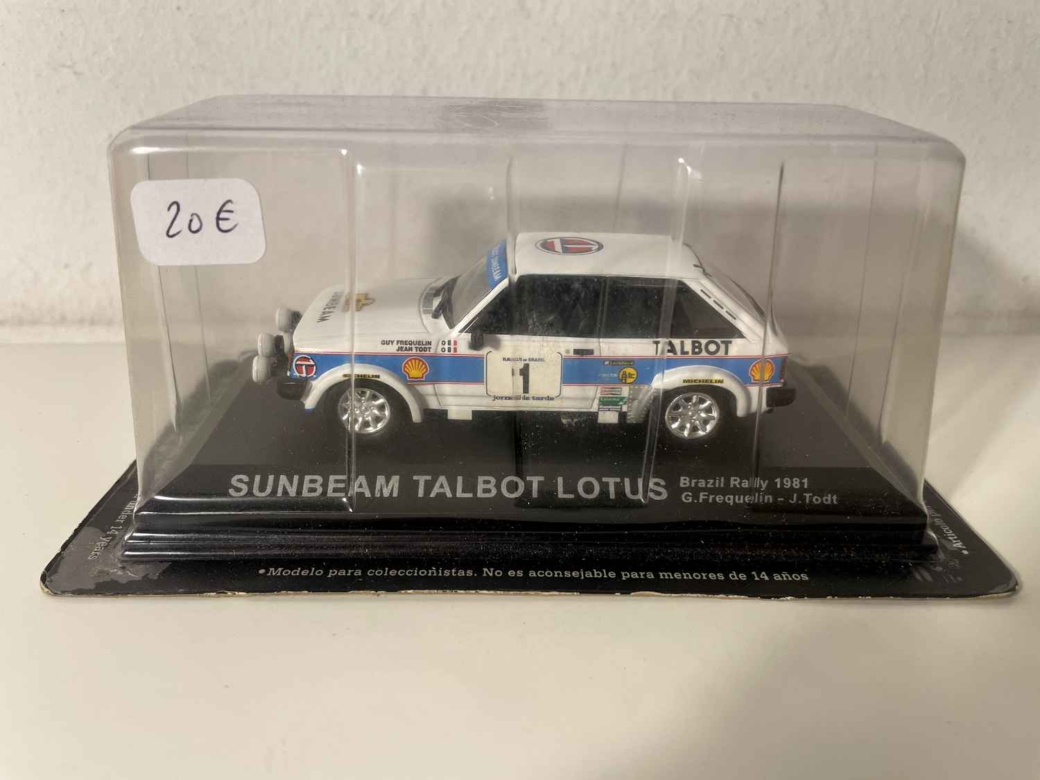 Sunbeam Talbot Lotus biały i niebieski numer 1 - rajd Brazylii 1981