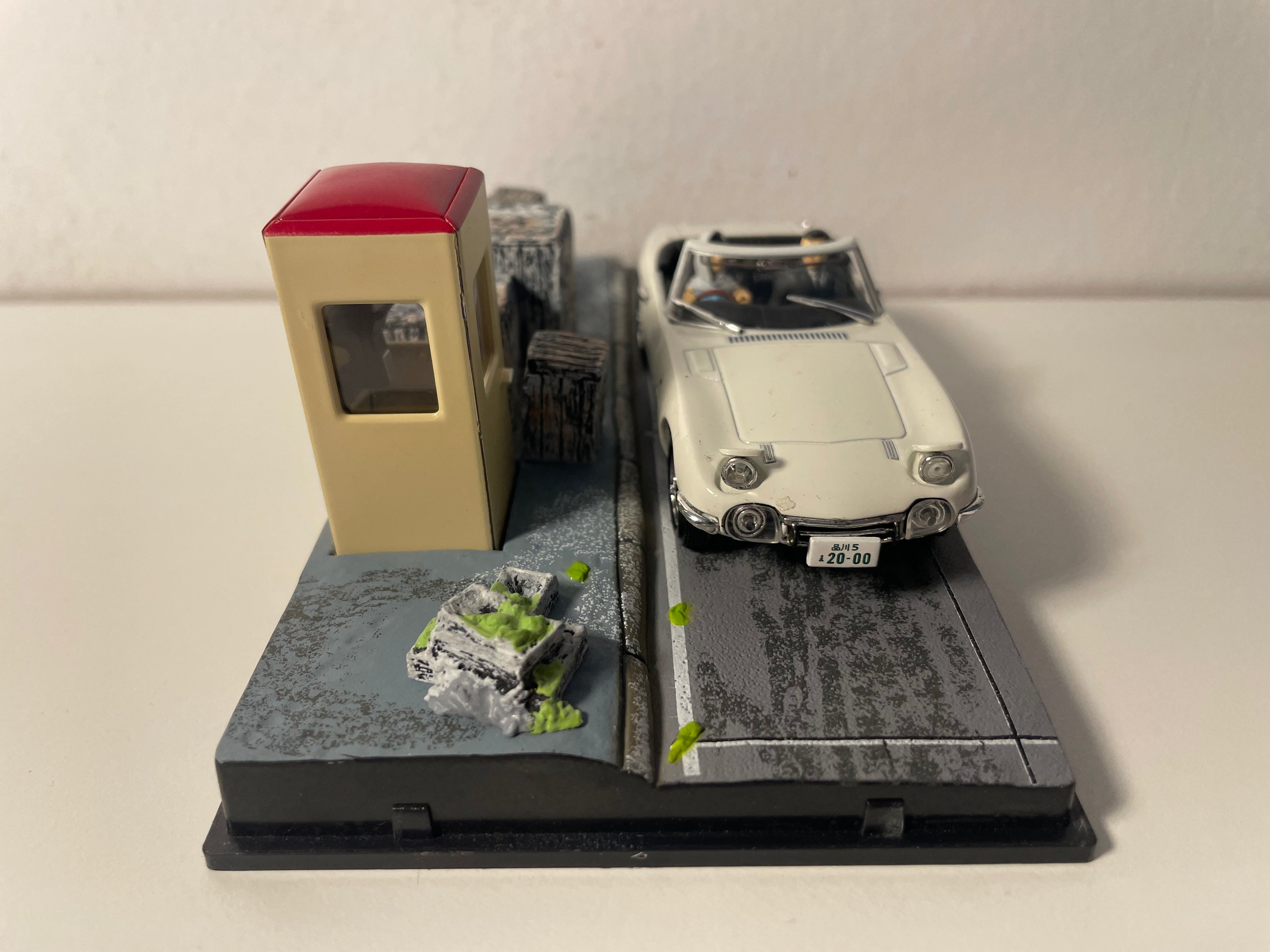 Toyota 2000GT beige claro?? - JAMES BOND - SOLO SE VIVE DOS VECES (You only live twice)