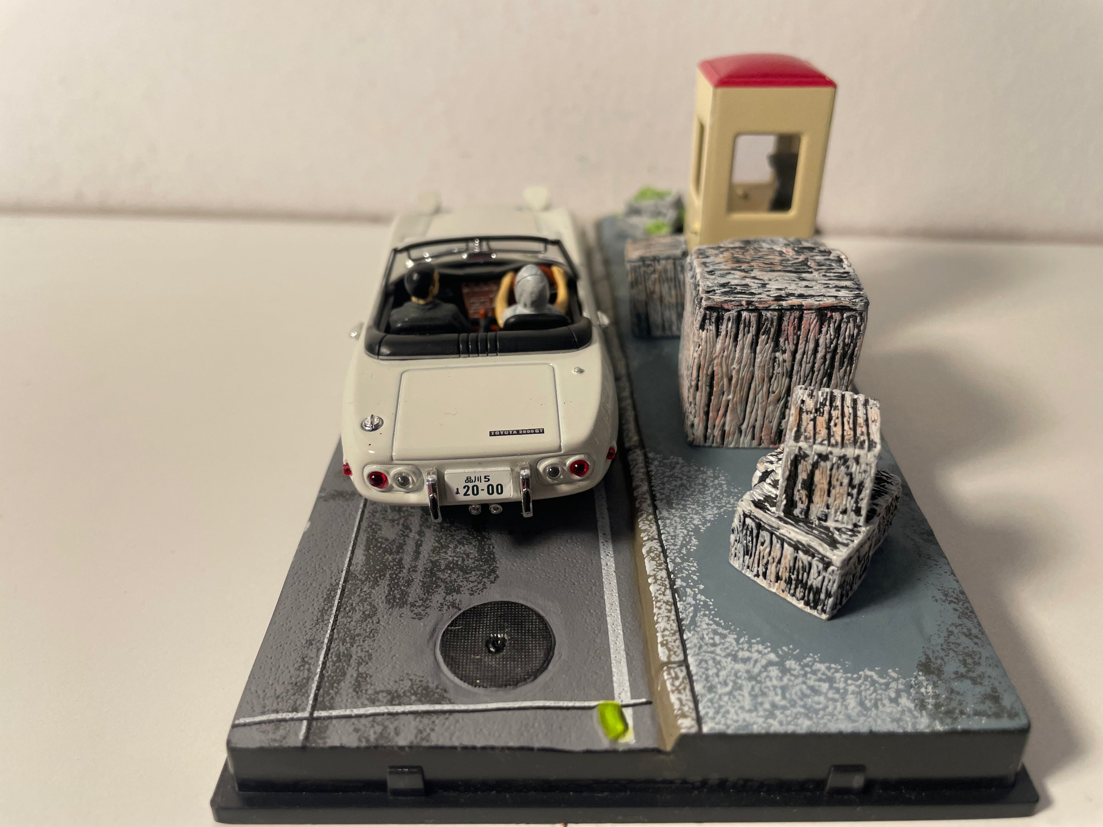 Toyota 2000GT beige claro?? - JAMES BOND - SOLO SE VIVE DOS VECES (You only live twice)