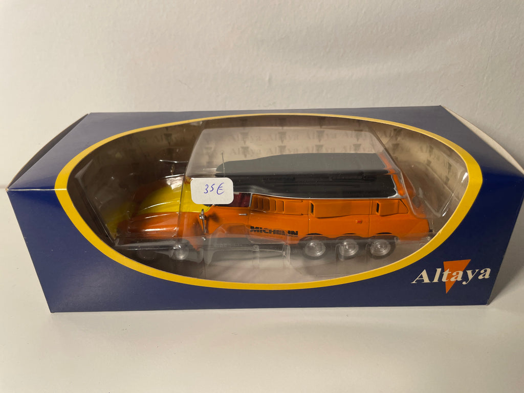 Citroën DS 1000 pernas MICHELIN laranja e amarelo